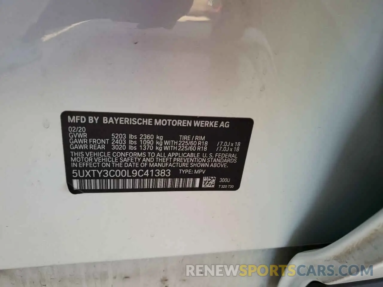 14 Photograph of a damaged car 5UXTY3C00L9C41383 BMW X3 2020