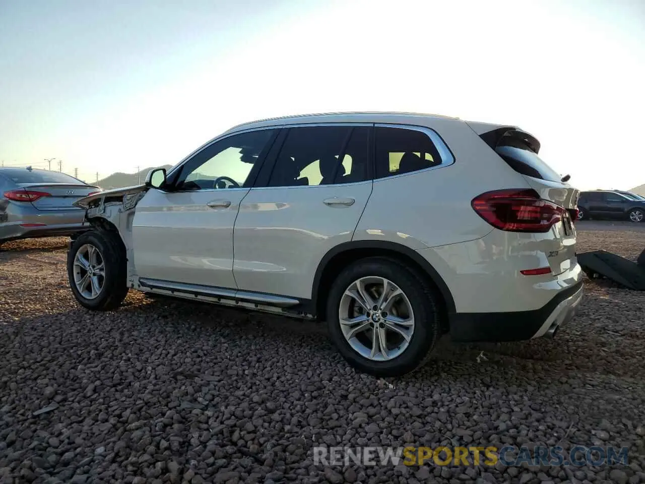 2 Photograph of a damaged car 5UXTY3C00L9C41383 BMW X3 2020