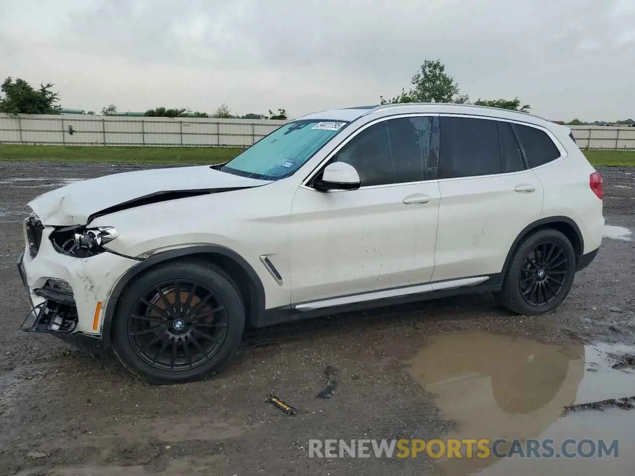 1 Photograph of a damaged car 5UXTY3C00L9C64579 BMW X3 2020