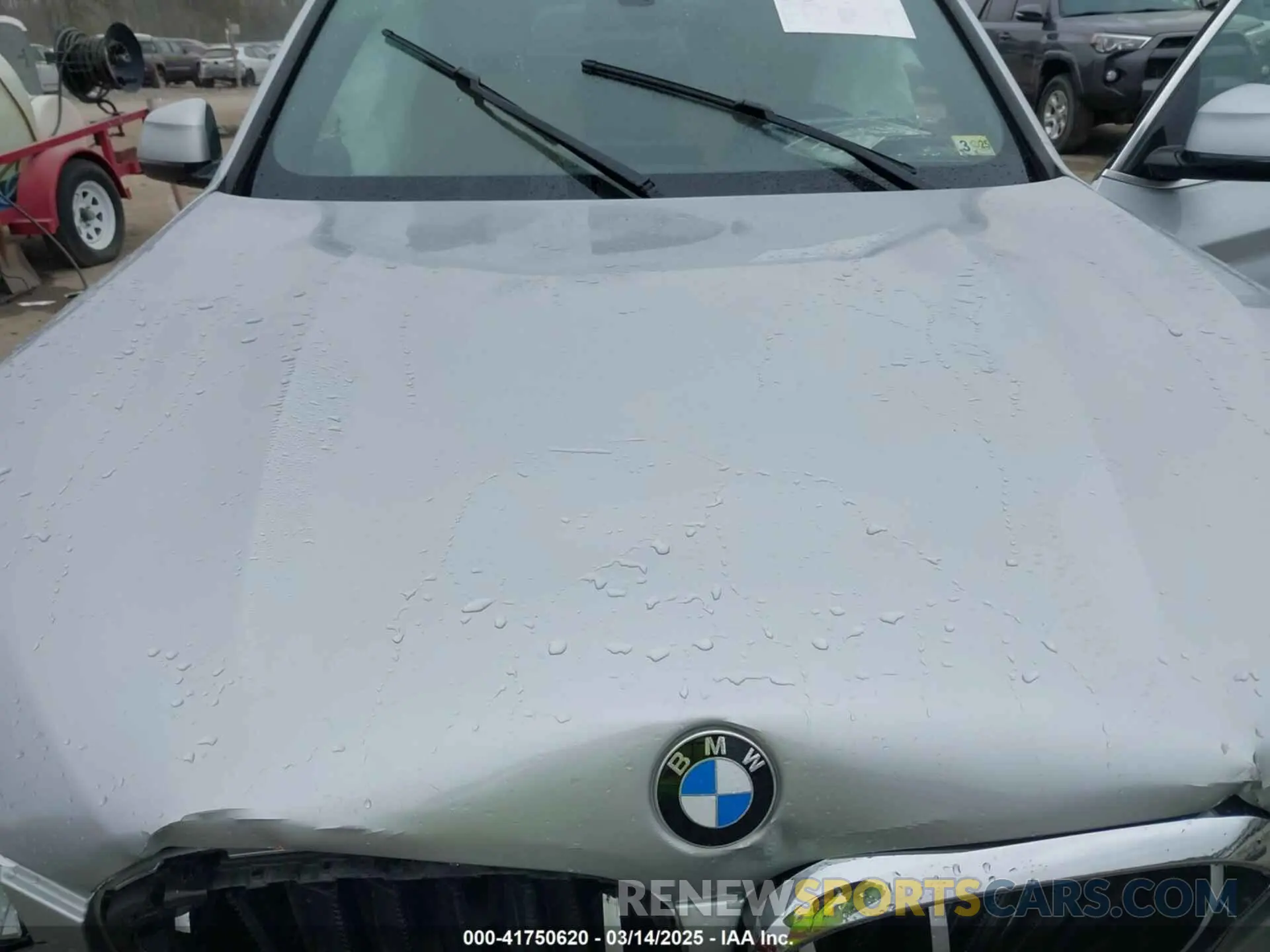 10 Photograph of a damaged car 5UXTY3C00L9C67823 BMW X3 2020