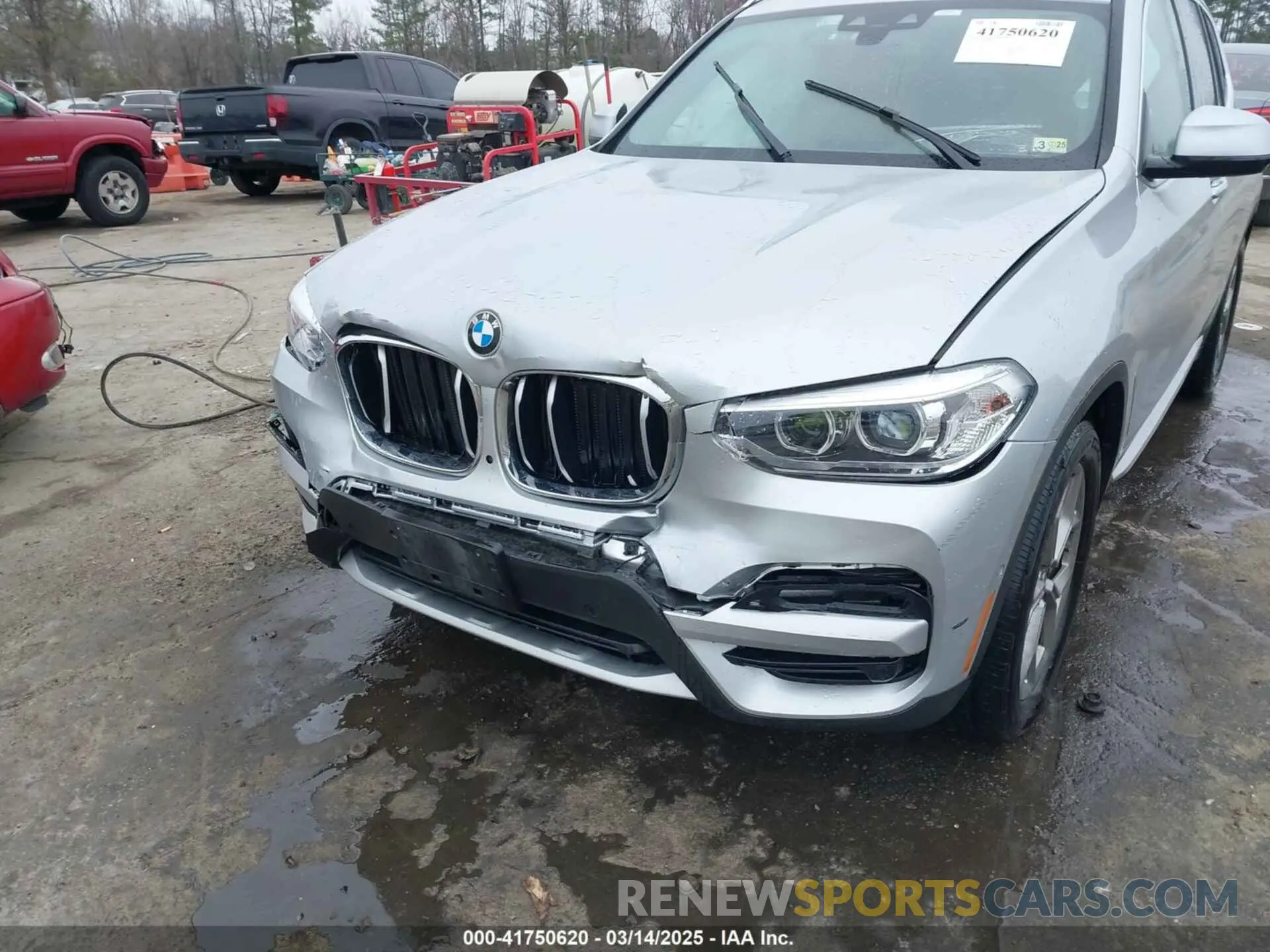 6 Photograph of a damaged car 5UXTY3C00L9C67823 BMW X3 2020