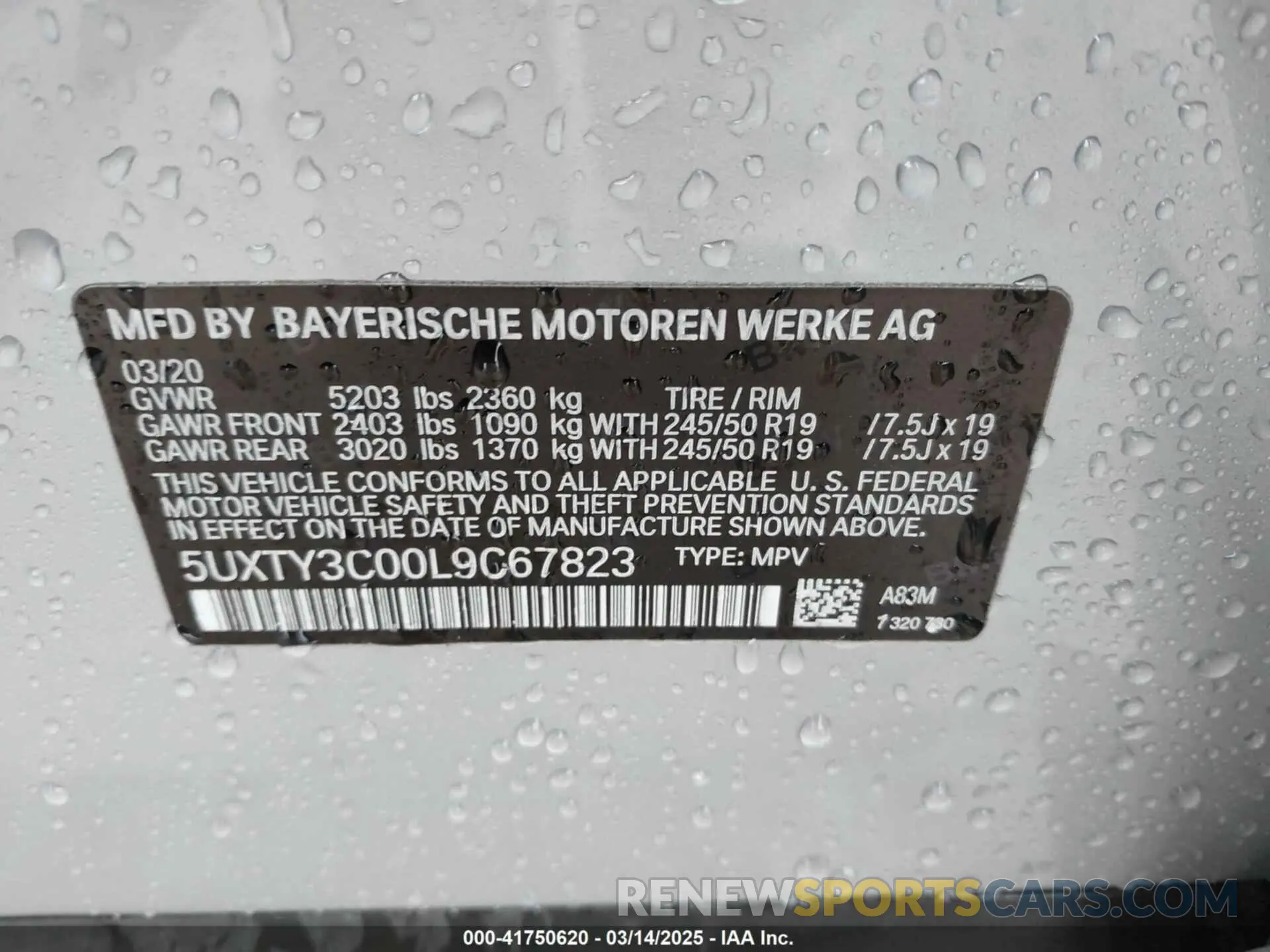 9 Photograph of a damaged car 5UXTY3C00L9C67823 BMW X3 2020