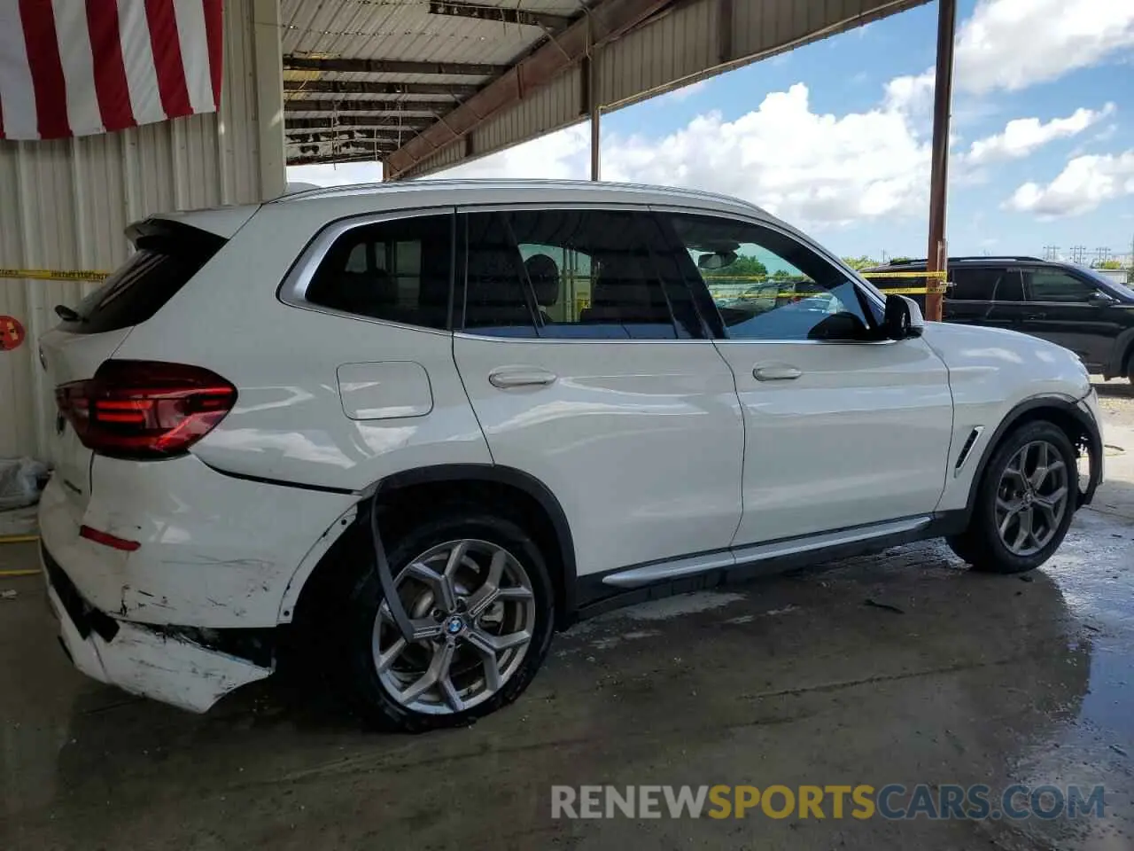 3 Photograph of a damaged car 5UXTY3C00L9D53293 BMW X3 2020
