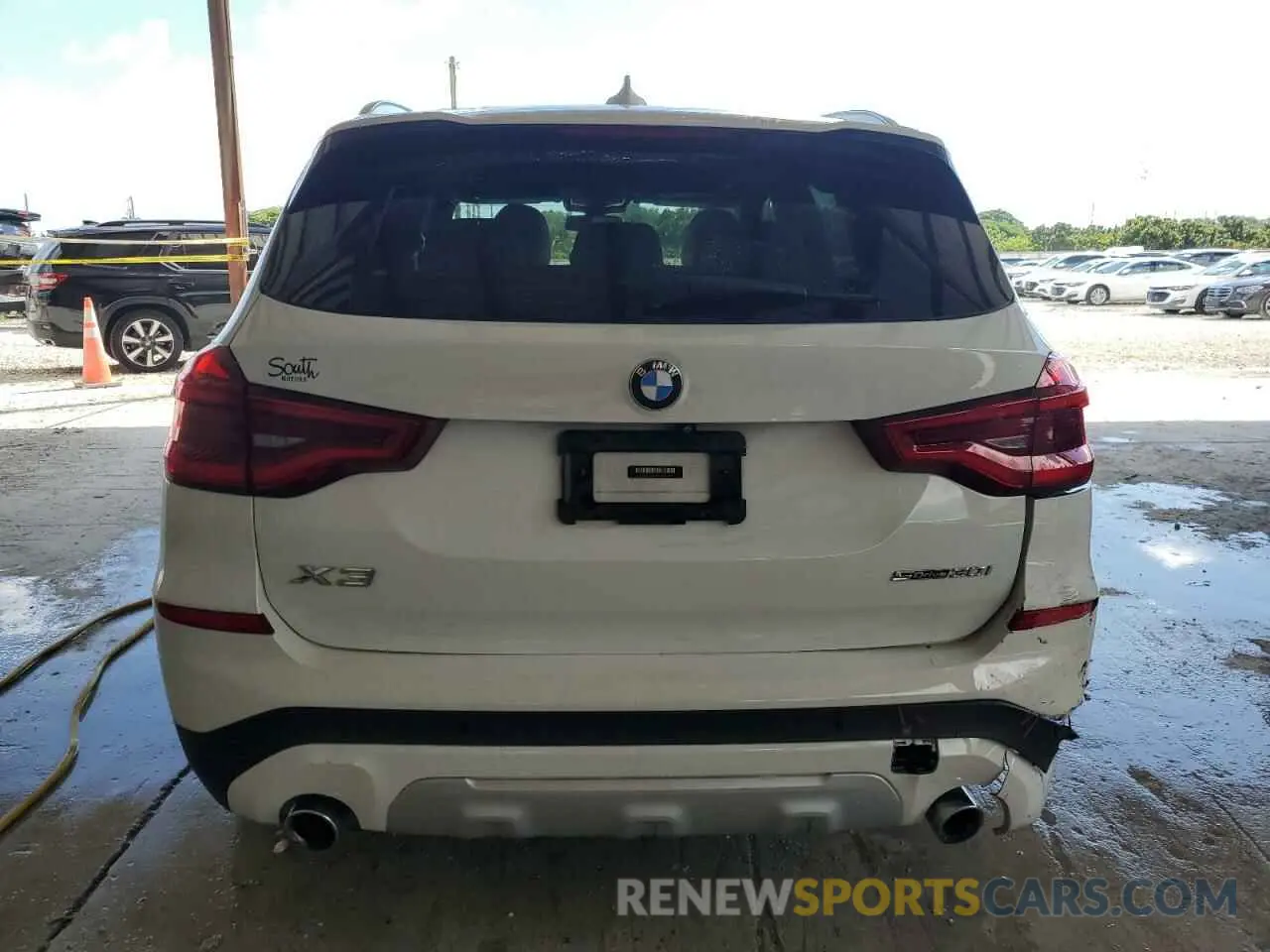 6 Photograph of a damaged car 5UXTY3C00L9D53293 BMW X3 2020