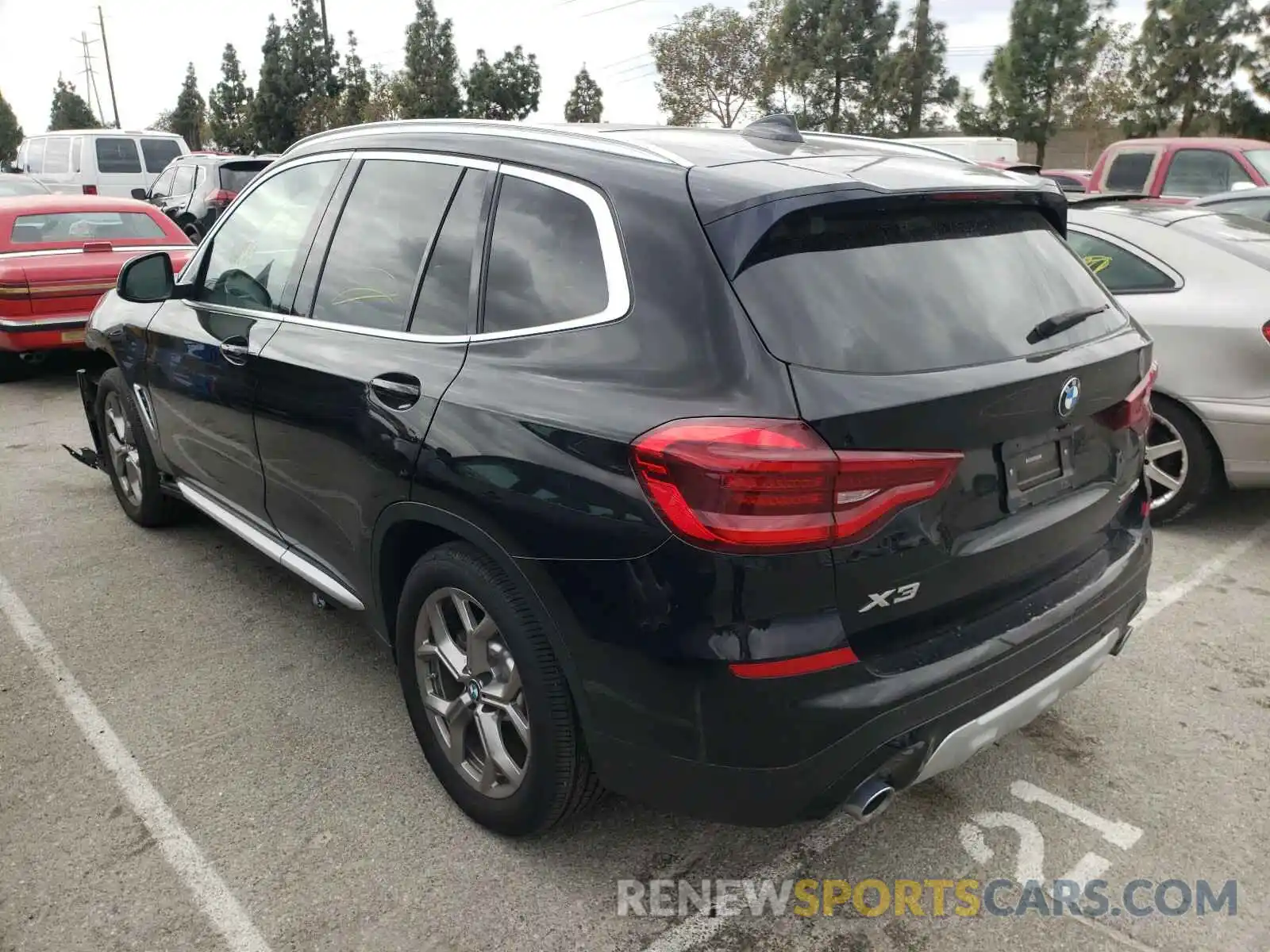 3 Photograph of a damaged car 5UXTY3C00LLU70100 BMW X3 2020