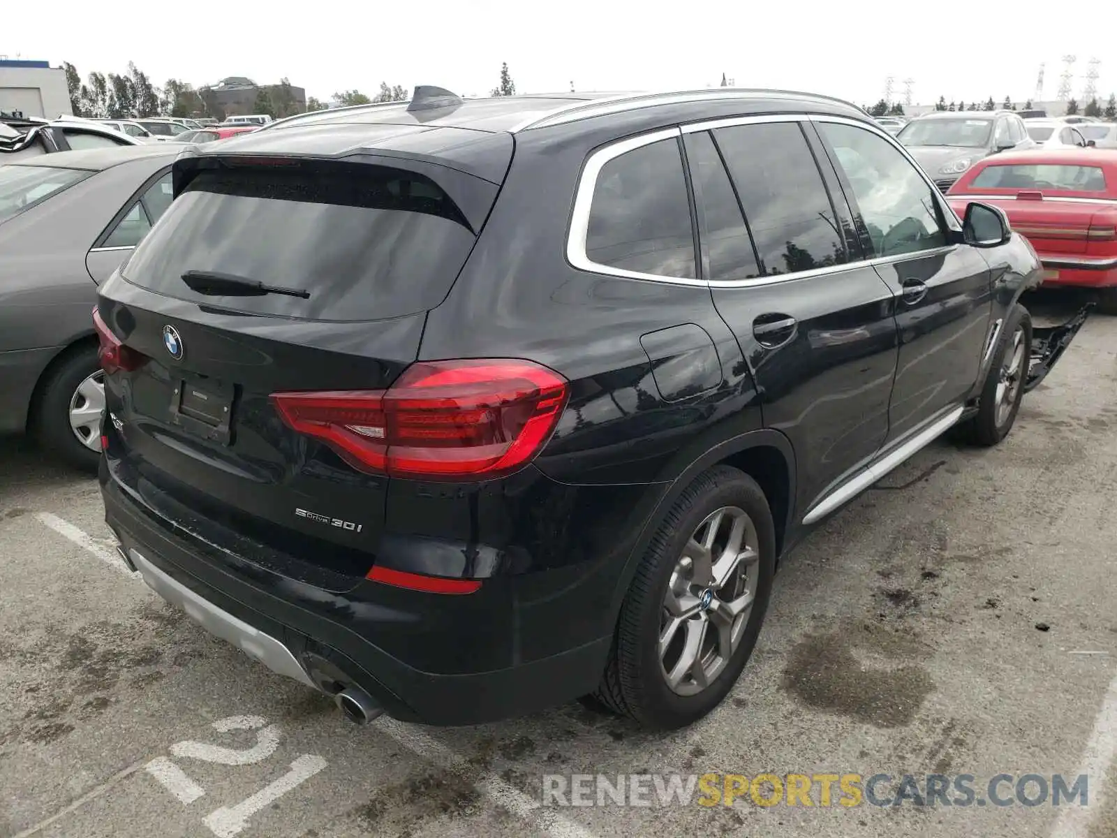 4 Photograph of a damaged car 5UXTY3C00LLU70100 BMW X3 2020