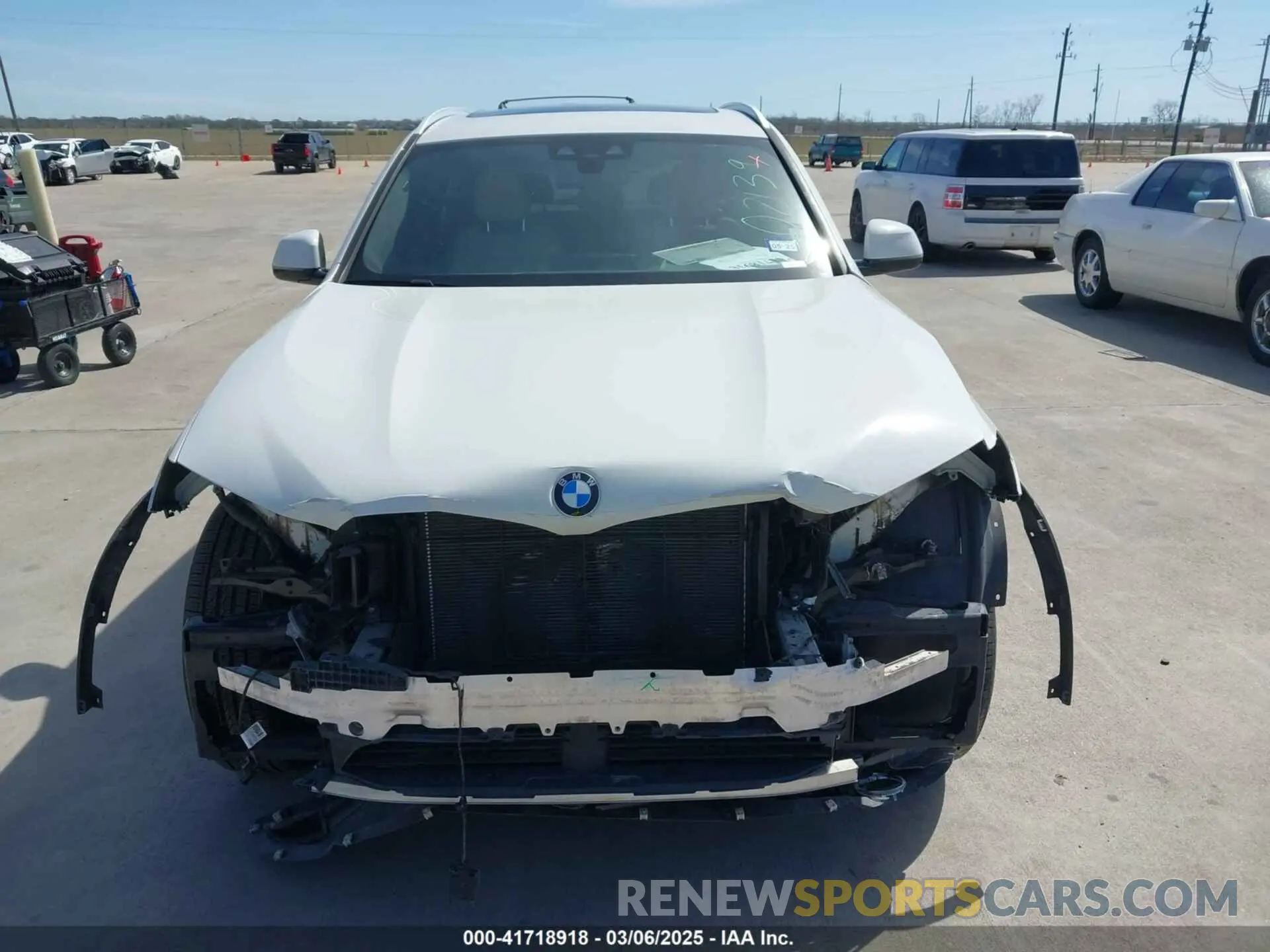 12 Photograph of a damaged car 5UXTY3C00LLU71540 BMW X3 2020