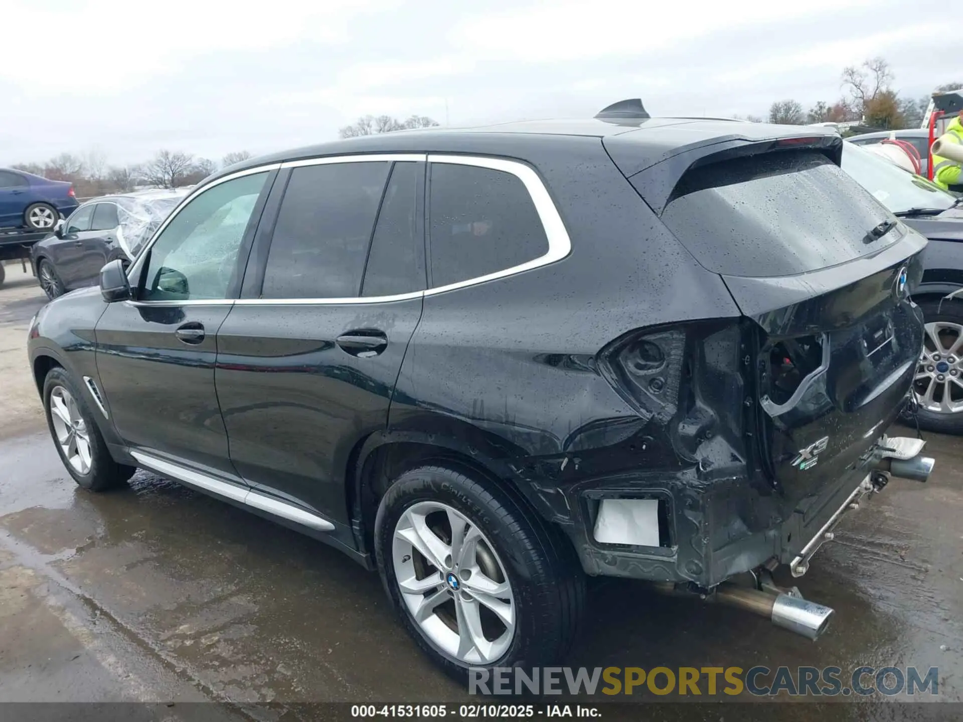 15 Photograph of a damaged car 5UXTY3C01L9B58559 BMW X3 2020