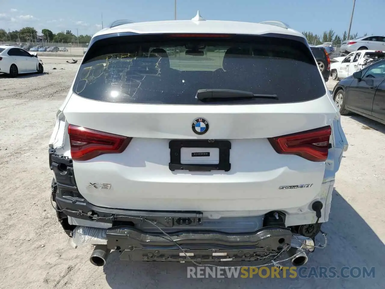 6 Photograph of a damaged car 5UXTY3C01L9C08778 BMW X3 2020