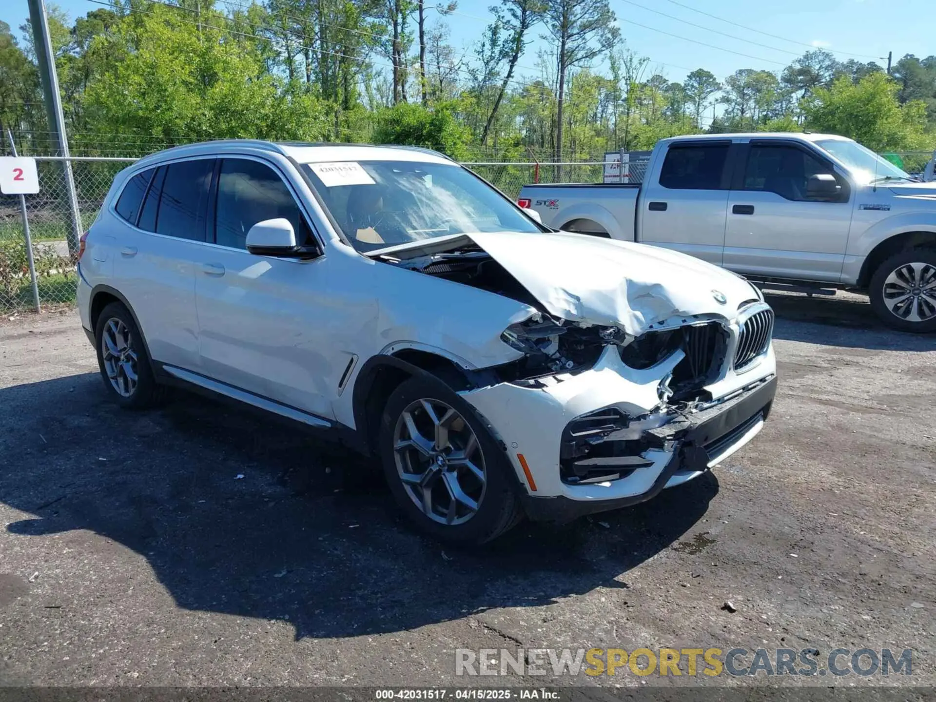 1 Photograph of a damaged car 5UXTY3C01L9D37085 BMW X3 2020