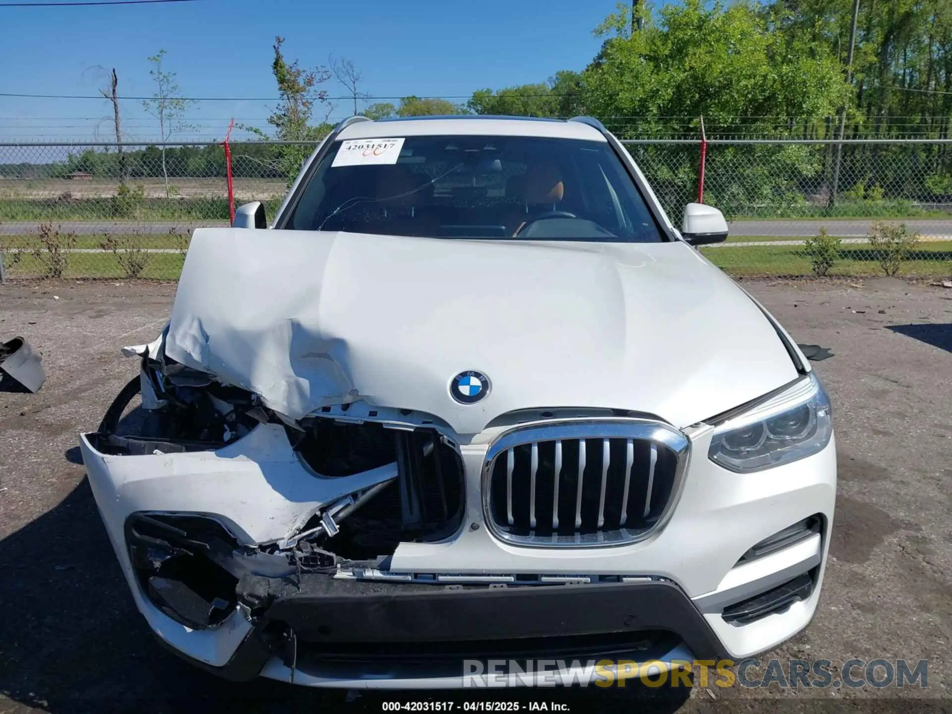 12 Photograph of a damaged car 5UXTY3C01L9D37085 BMW X3 2020