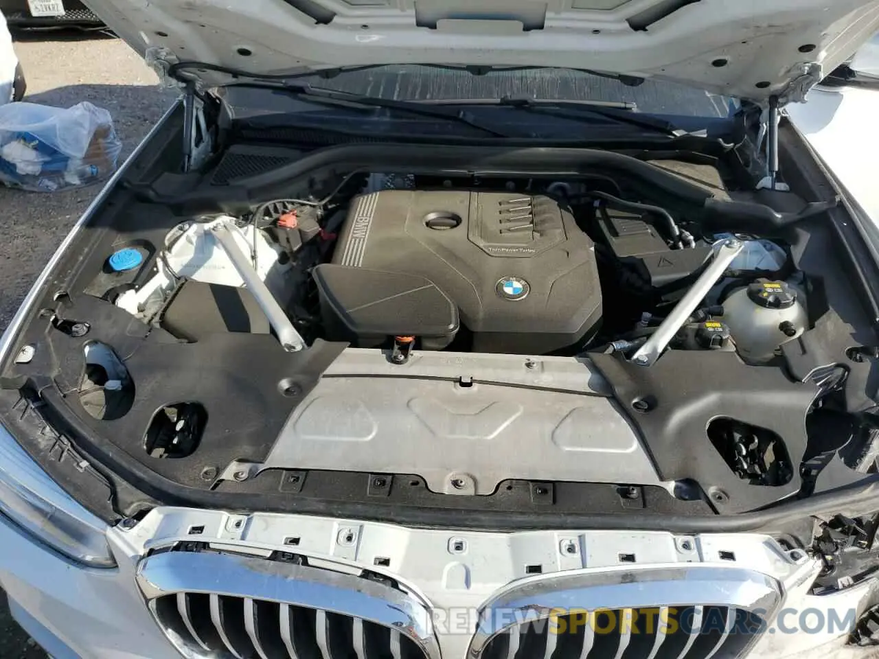 11 Photograph of a damaged car 5UXTY3C01LLU70834 BMW X3 2020