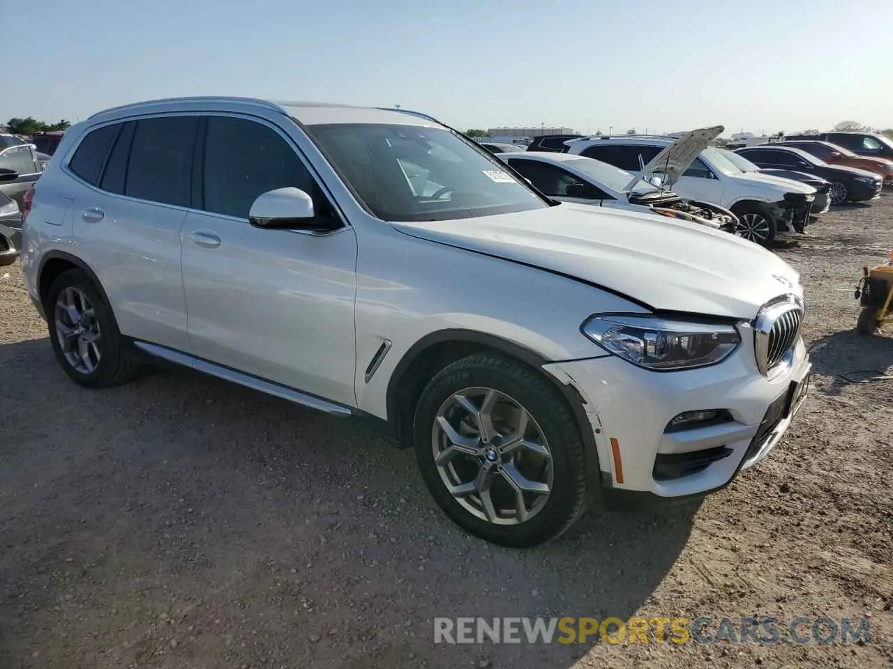4 Photograph of a damaged car 5UXTY3C01LLU70834 BMW X3 2020