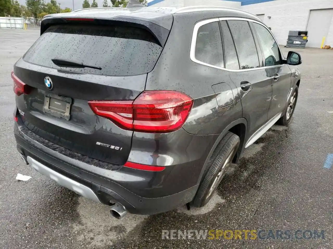 4 Photograph of a damaged car 5UXTY3C02L9B53161 BMW X3 2020