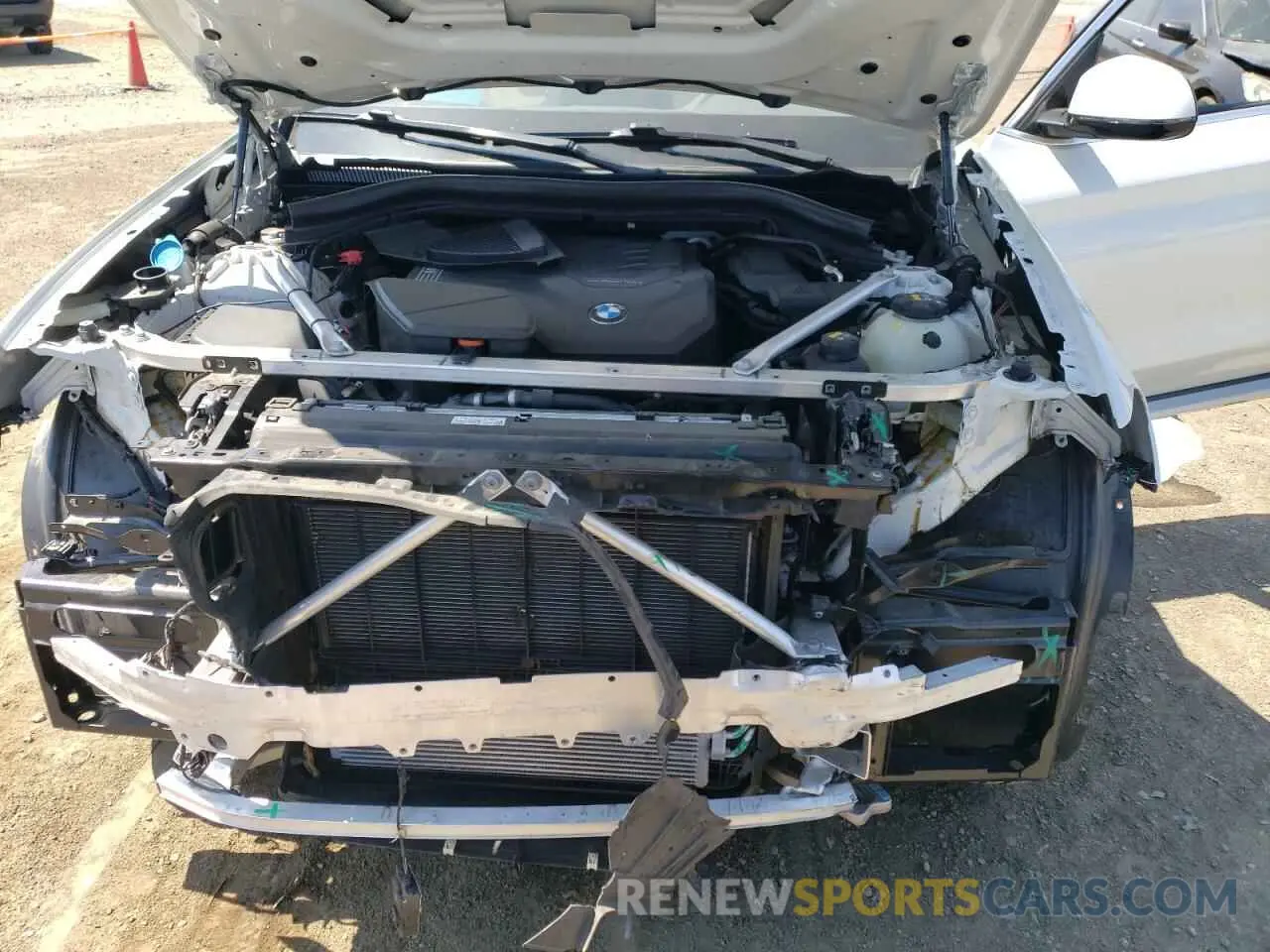 12 Photograph of a damaged car 5UXTY3C02L9C08126 BMW X3 2020