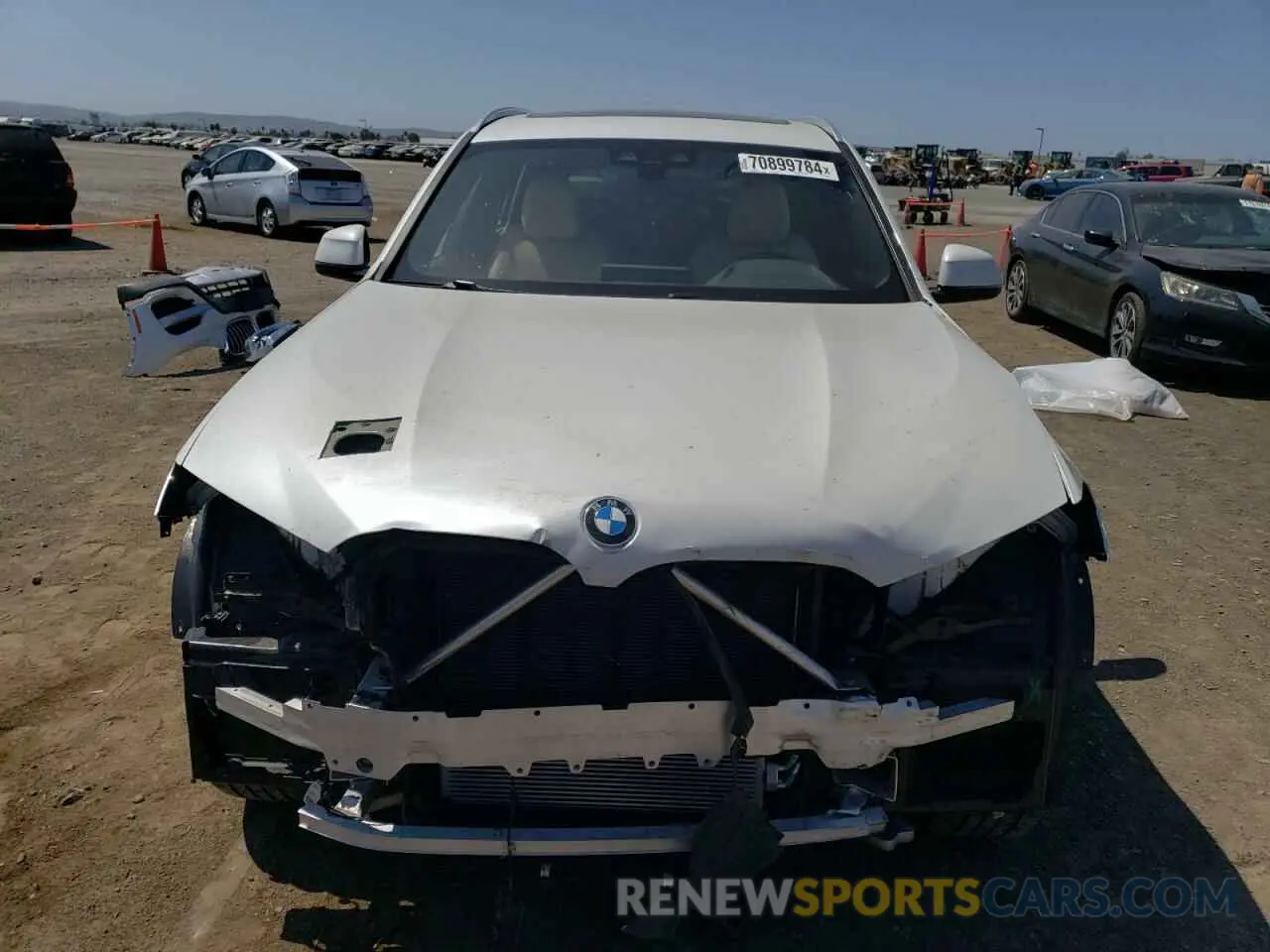 5 Photograph of a damaged car 5UXTY3C02L9C08126 BMW X3 2020