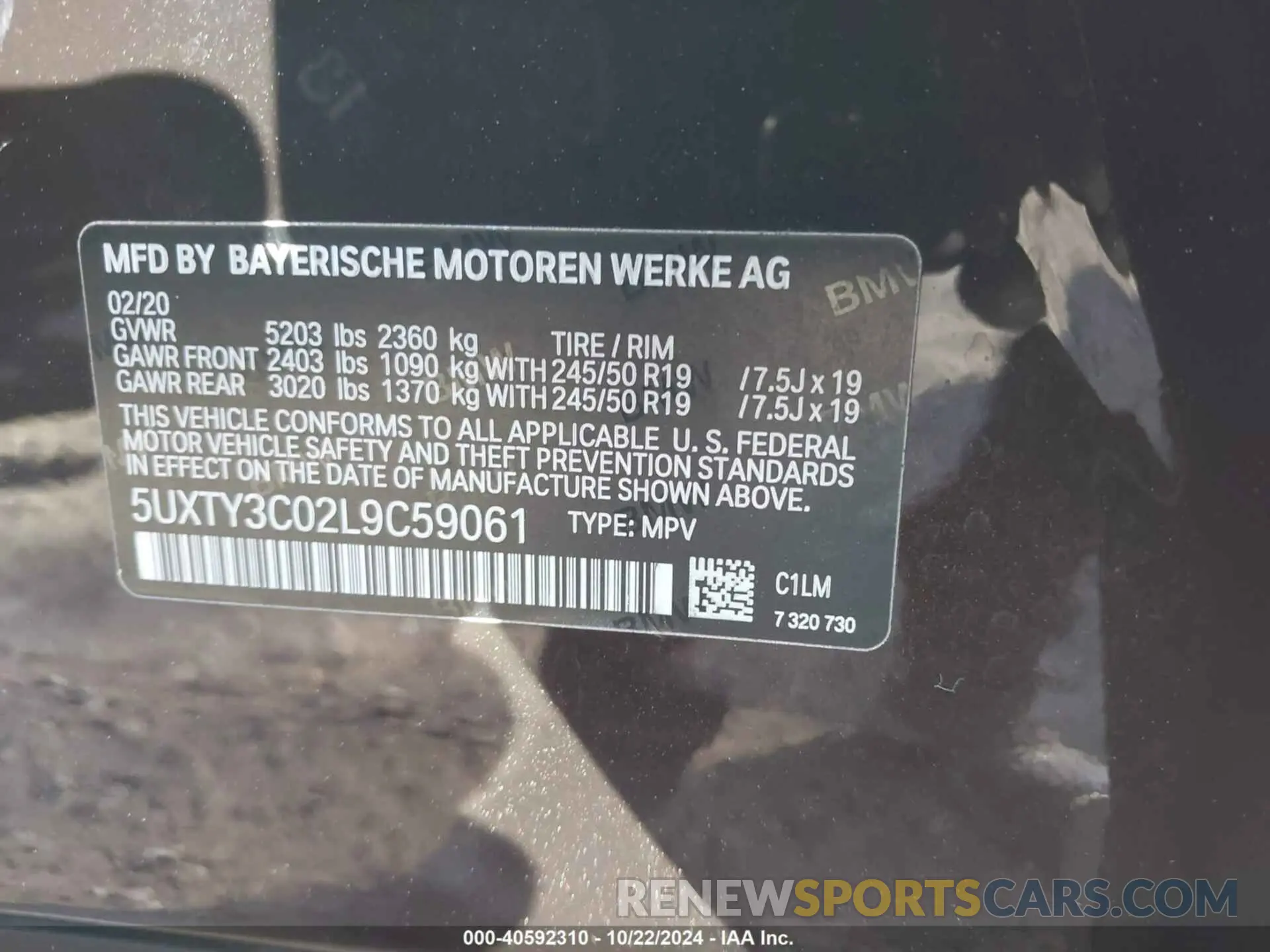 9 Photograph of a damaged car 5UXTY3C02L9C59061 BMW X3 2020