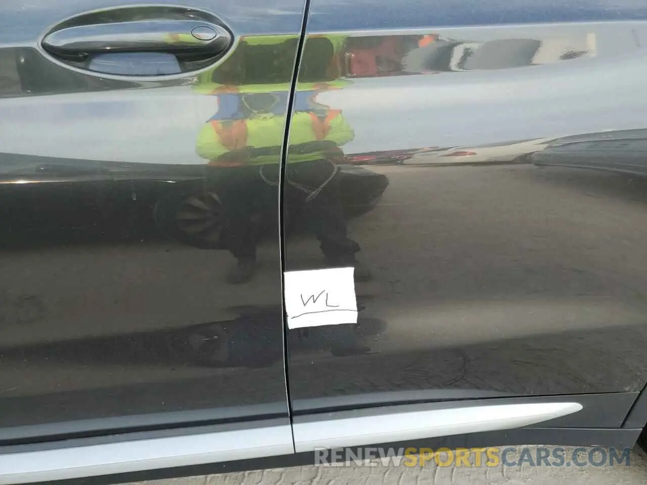 12 Photograph of a damaged car 5UXTY3C02LLU72222 BMW X3 2020