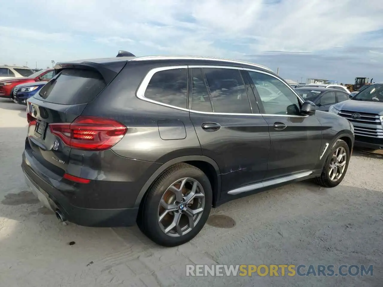 3 Photograph of a damaged car 5UXTY3C02LLU72222 BMW X3 2020