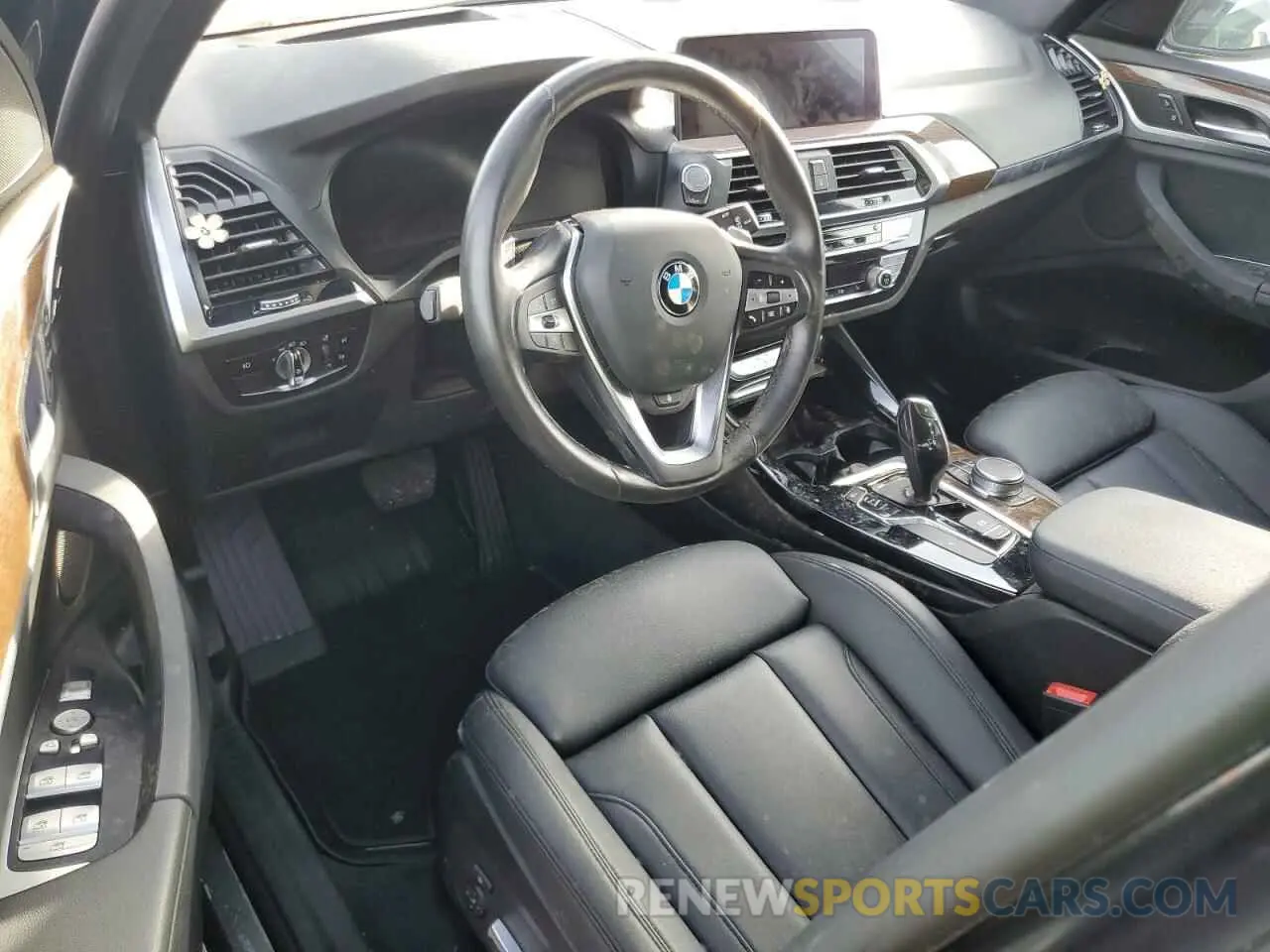 8 Photograph of a damaged car 5UXTY3C02LLU72222 BMW X3 2020