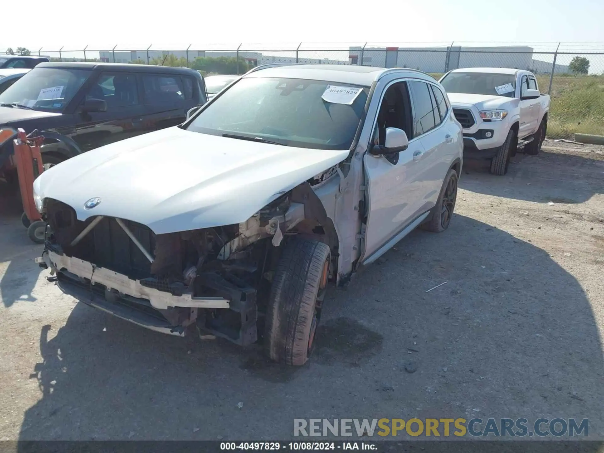 2 Photograph of a damaged car 5UXTY3C02LLU72575 BMW X3 2020