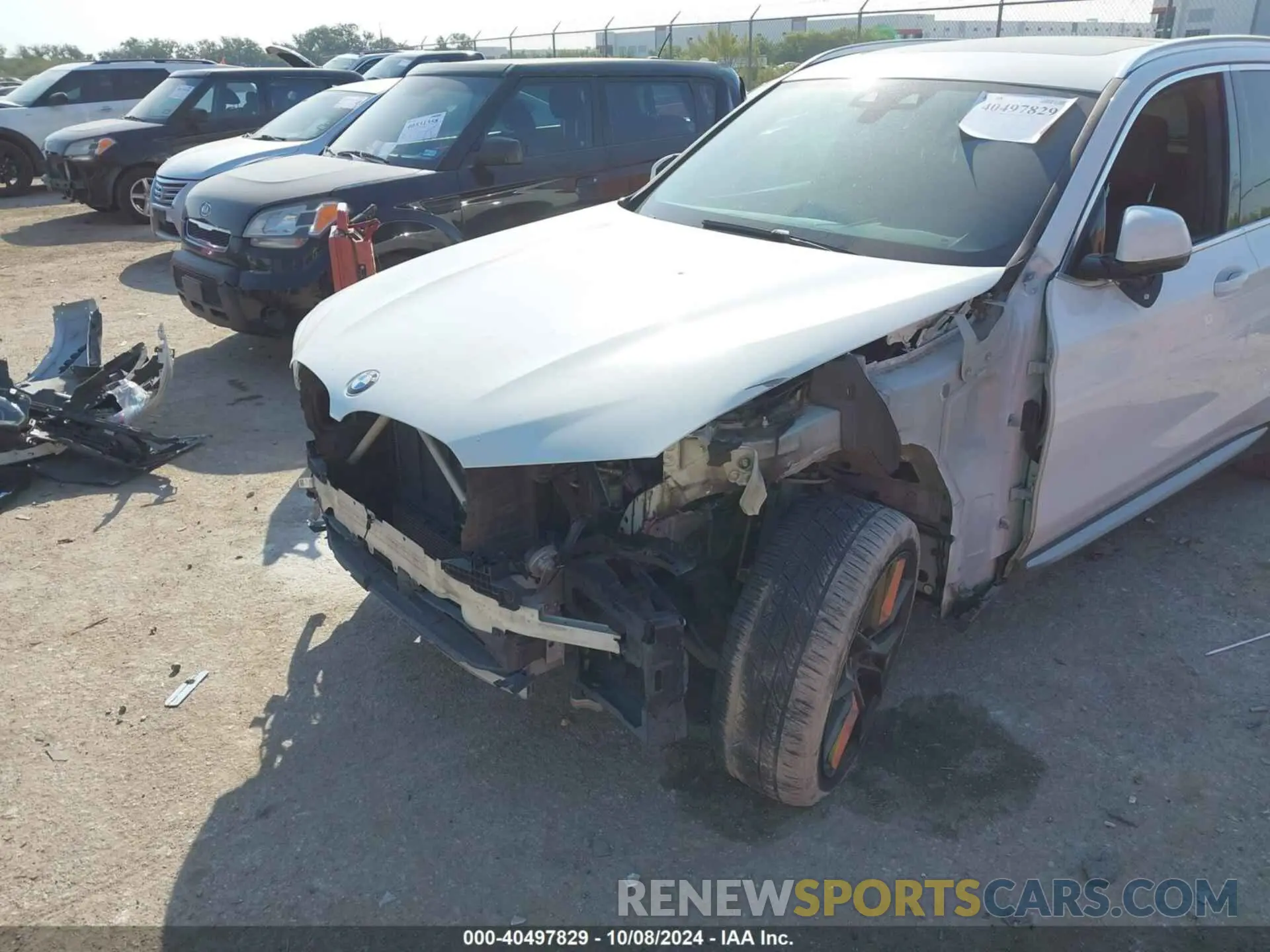 6 Photograph of a damaged car 5UXTY3C02LLU72575 BMW X3 2020
