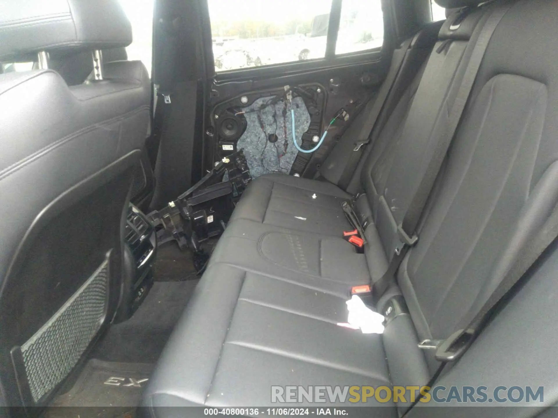 8 Photograph of a damaged car 5UXTY3C03L9B17706 BMW X3 2020