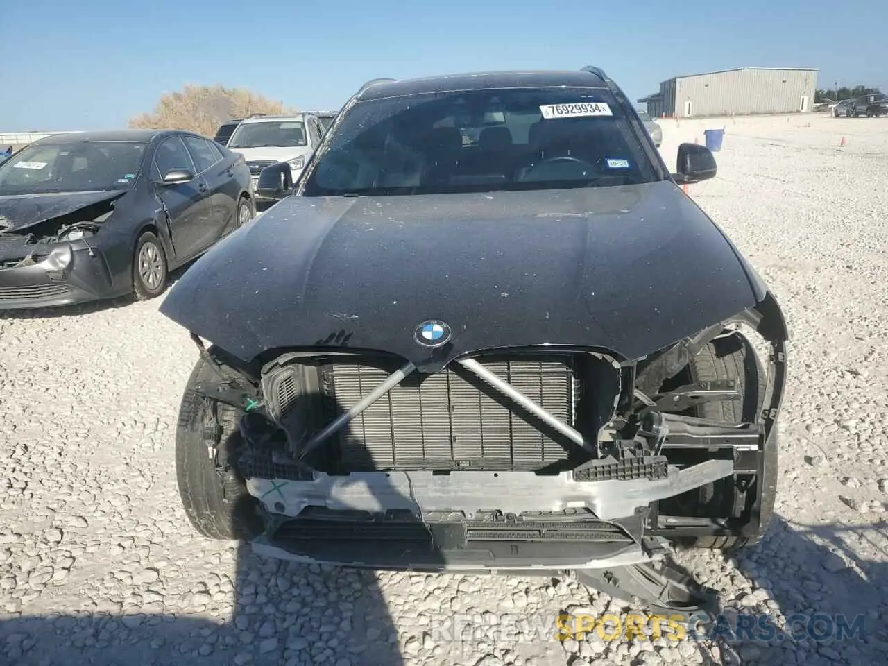 5 Photograph of a damaged car 5UXTY3C03L9C32614 BMW X3 2020