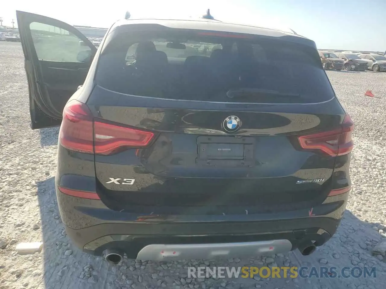 6 Photograph of a damaged car 5UXTY3C03L9C32614 BMW X3 2020