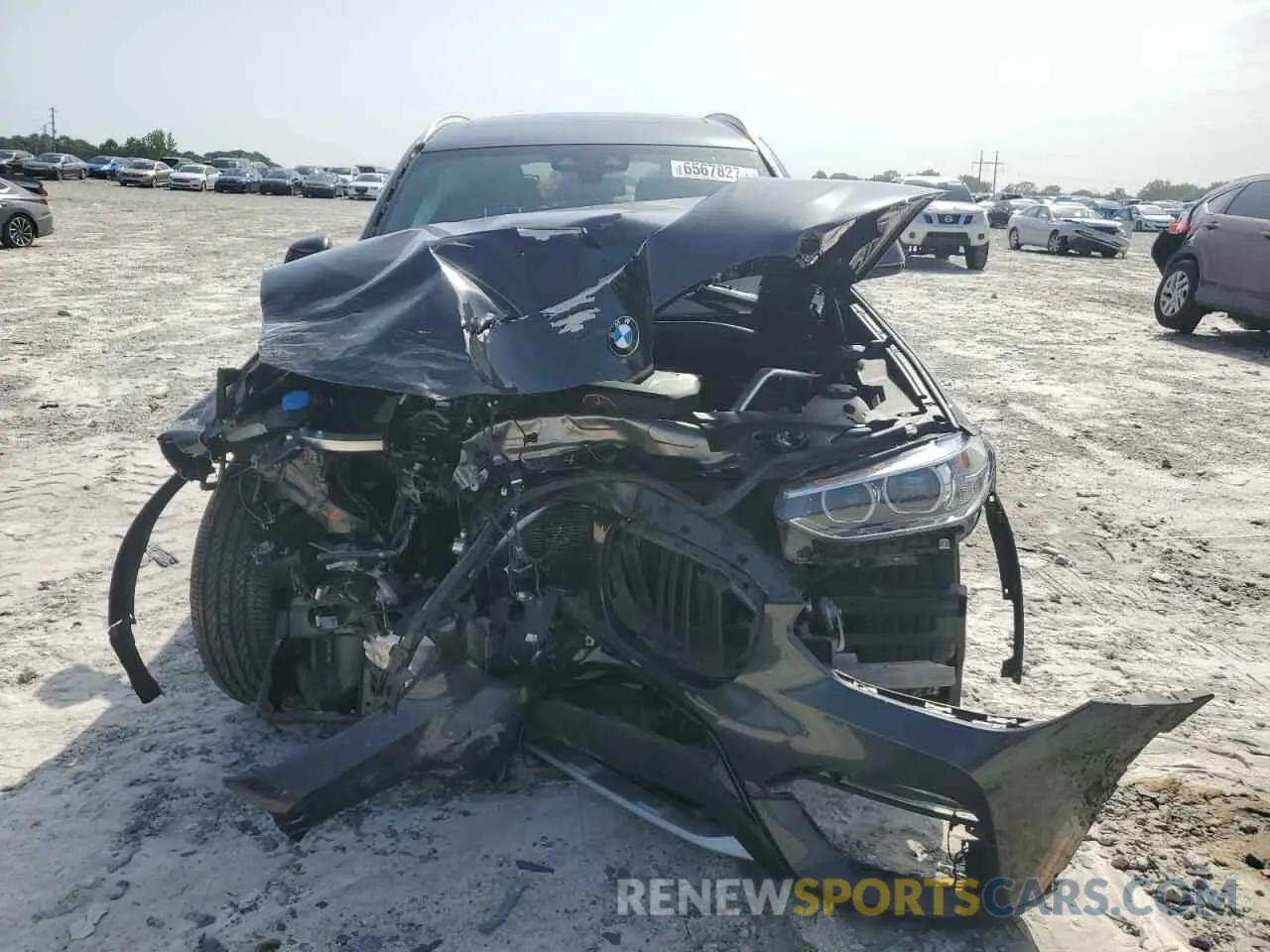 5 Photograph of a damaged car 5UXTY3C03L9C92375 BMW X3 2020