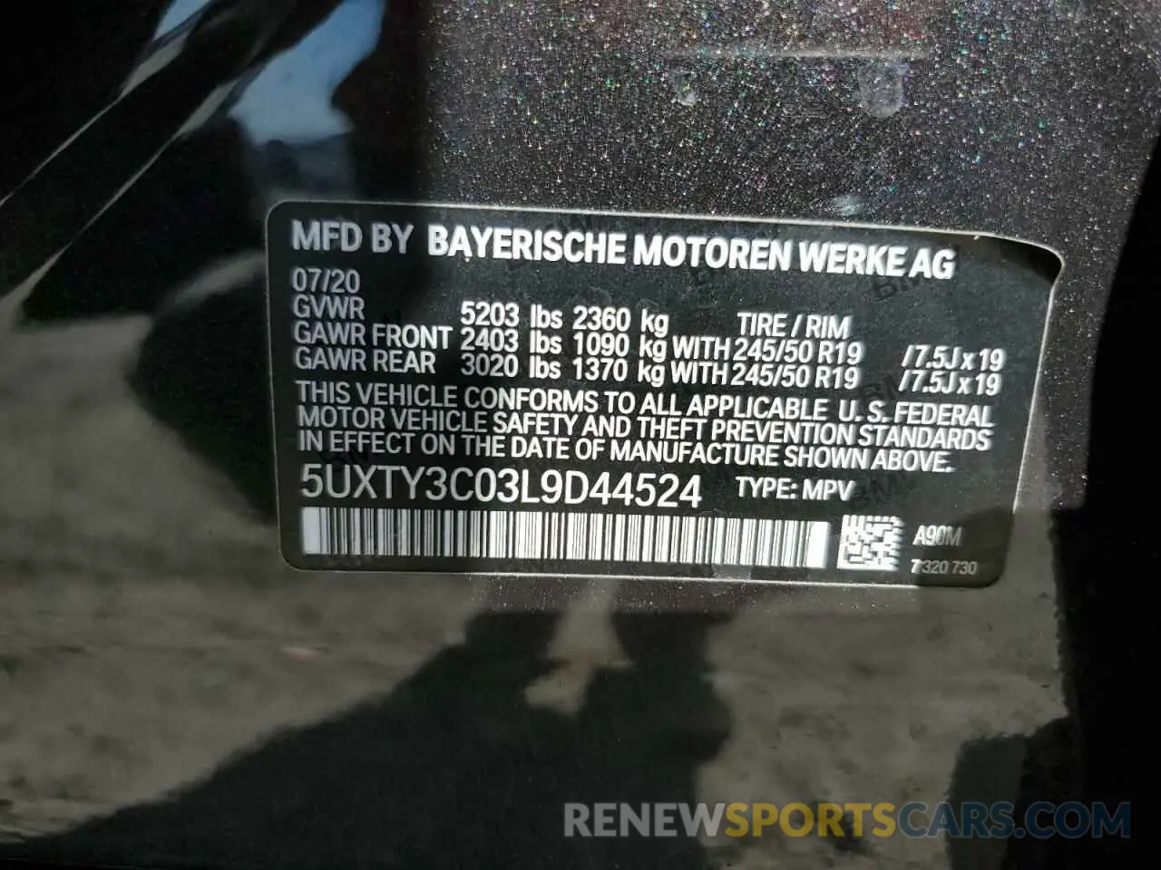 14 Photograph of a damaged car 5UXTY3C03L9D44524 BMW X3 2020