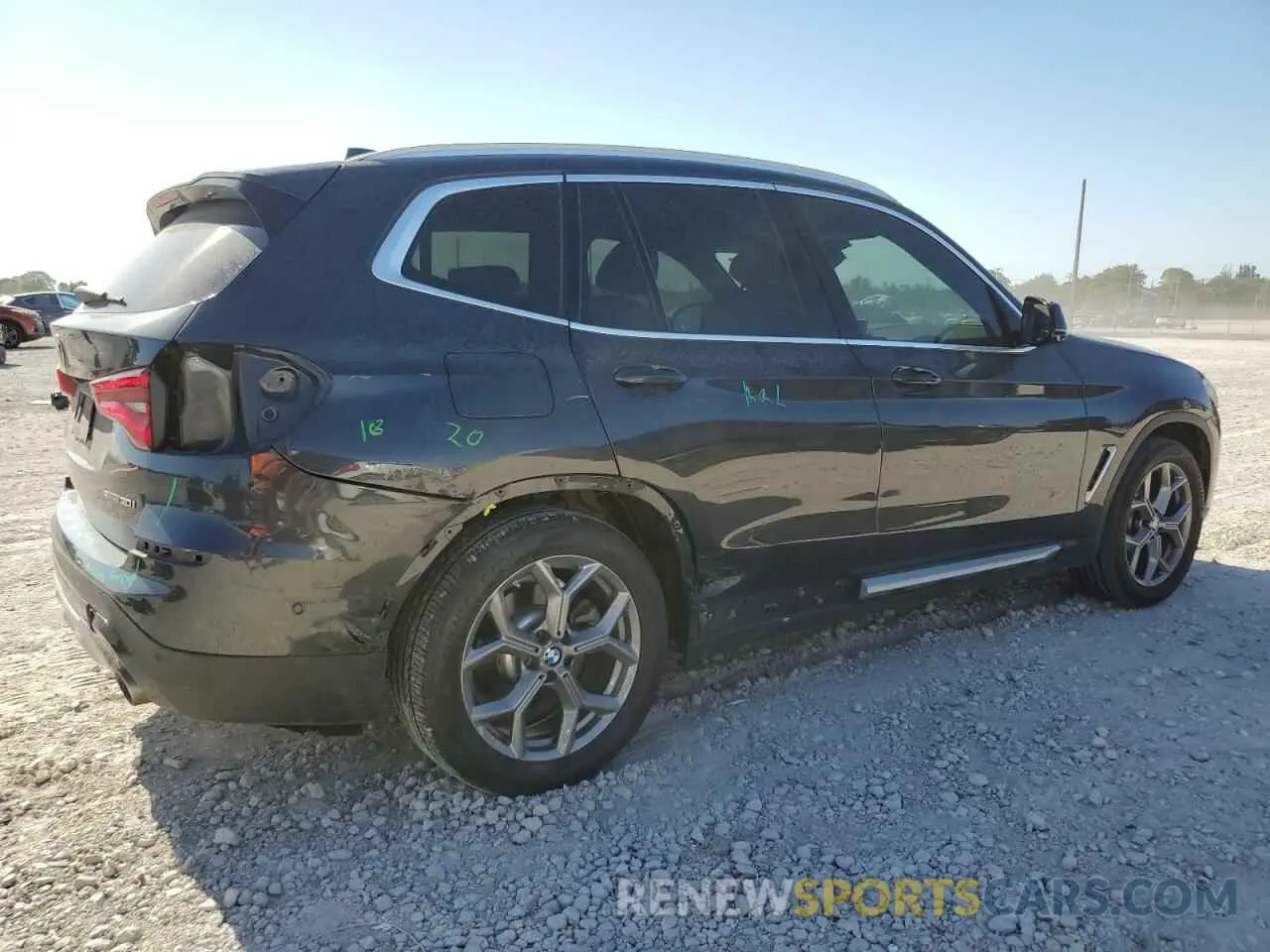 3 Photograph of a damaged car 5UXTY3C03L9D44524 BMW X3 2020