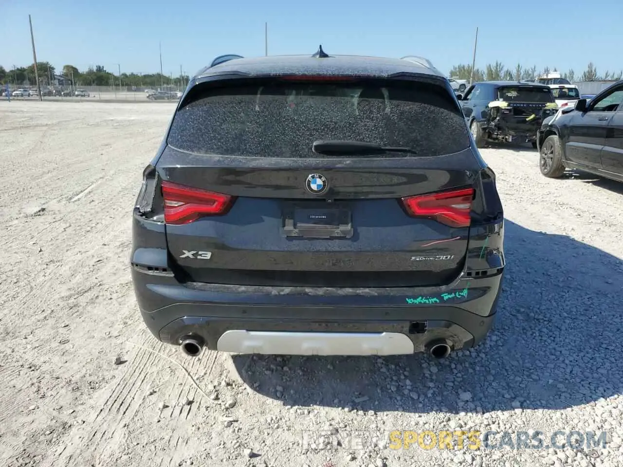 6 Photograph of a damaged car 5UXTY3C03L9D44524 BMW X3 2020