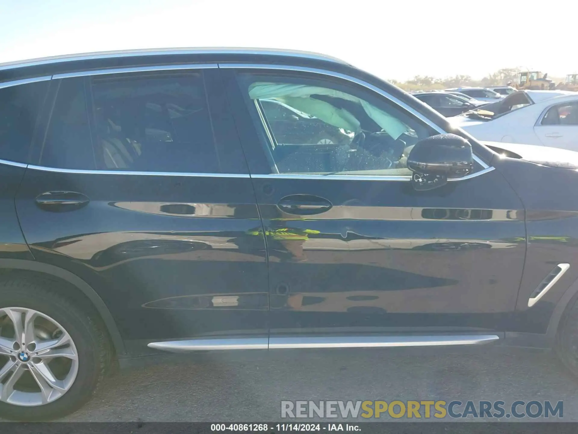 14 Photograph of a damaged car 5UXTY3C03LLE54749 BMW X3 2020