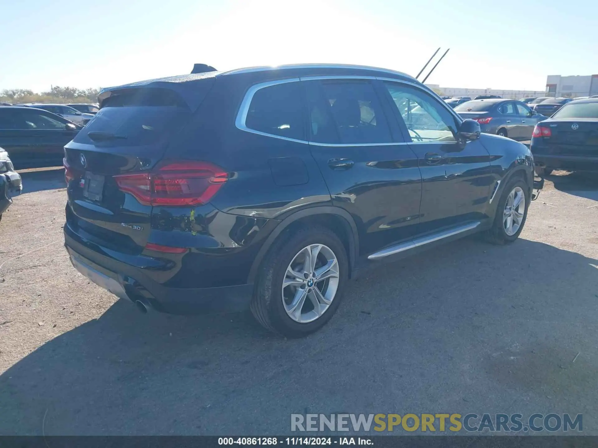 4 Photograph of a damaged car 5UXTY3C03LLE54749 BMW X3 2020