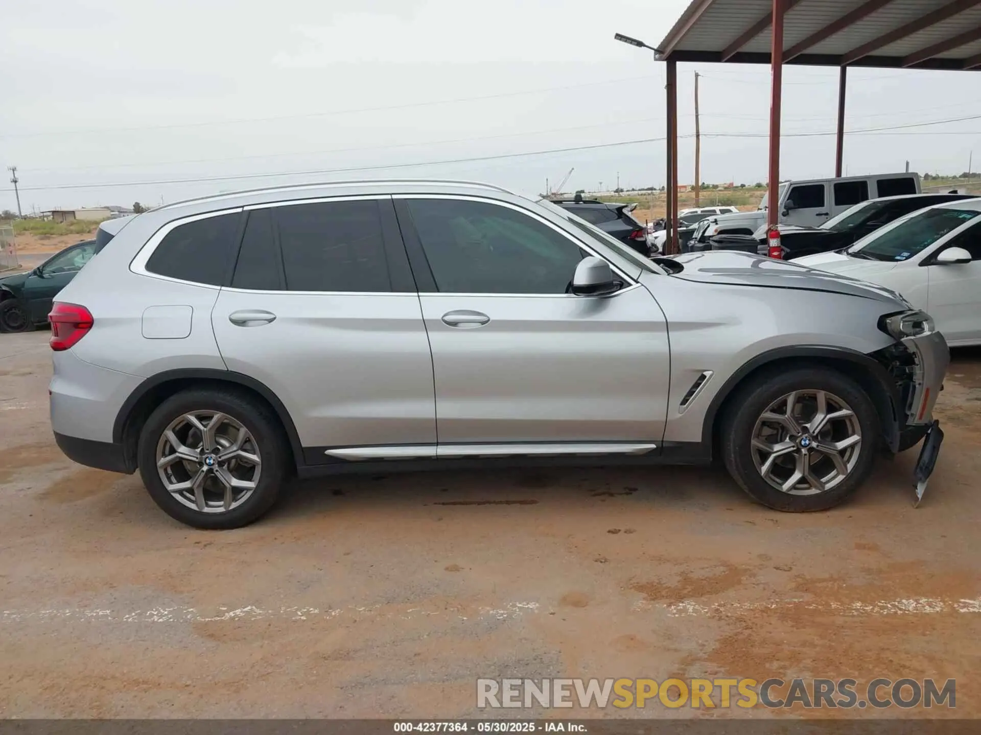 14 Photograph of a damaged car 5UXTY3C04L9C46134 BMW X3 2020