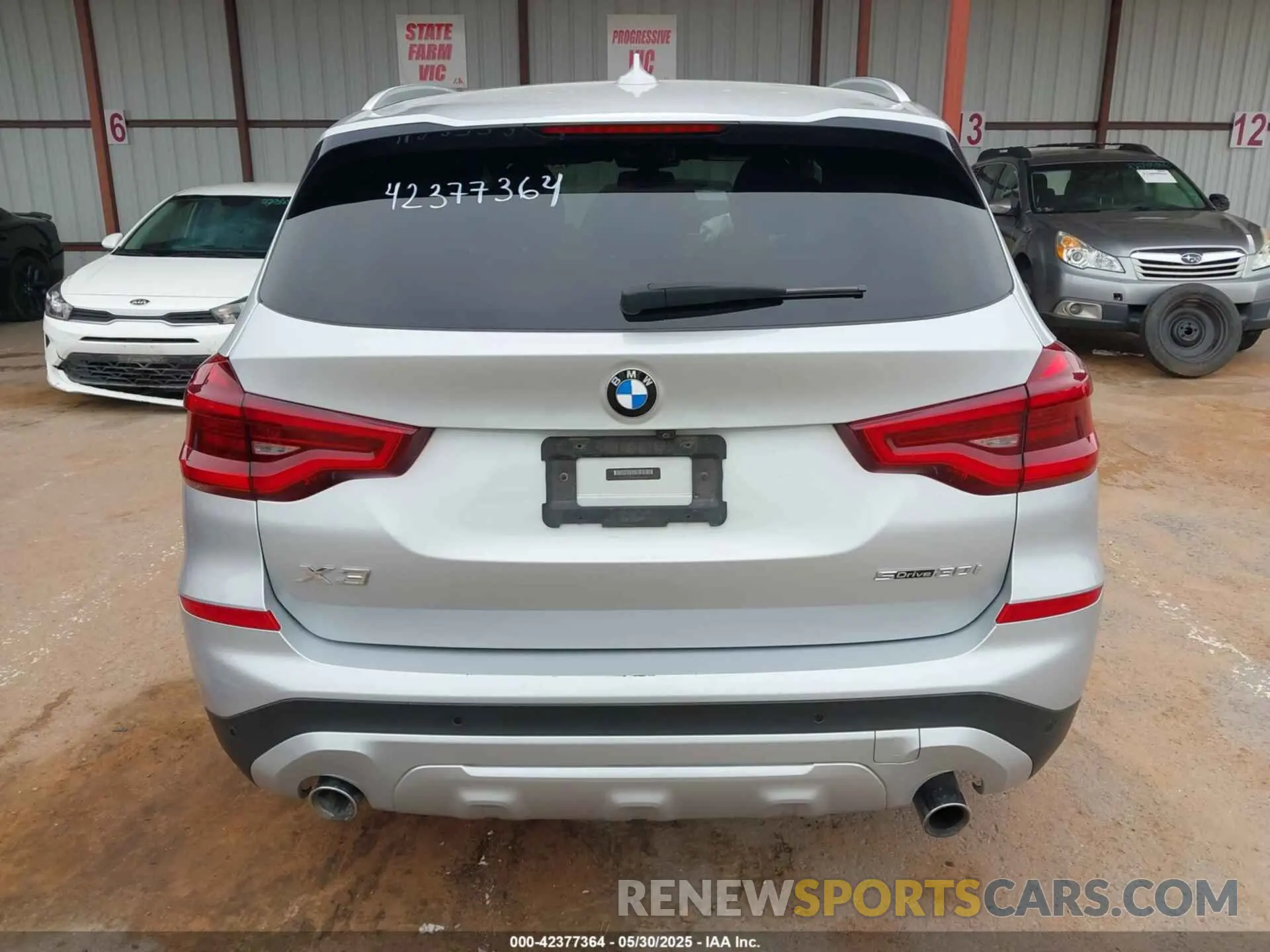 17 Photograph of a damaged car 5UXTY3C04L9C46134 BMW X3 2020