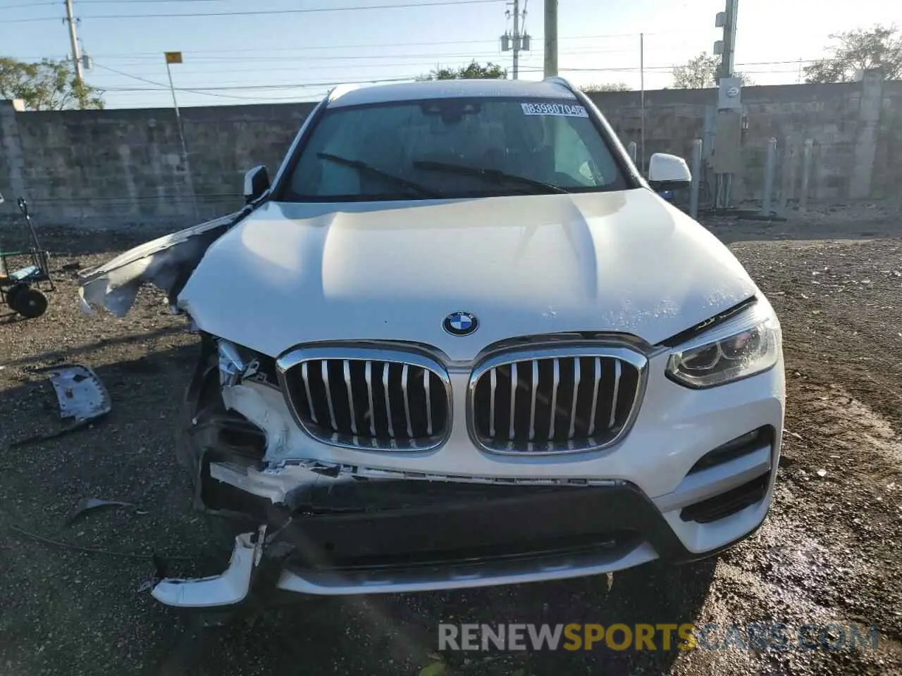 5 Photograph of a damaged car 5UXTY3C04L9C62138 BMW X3 2020