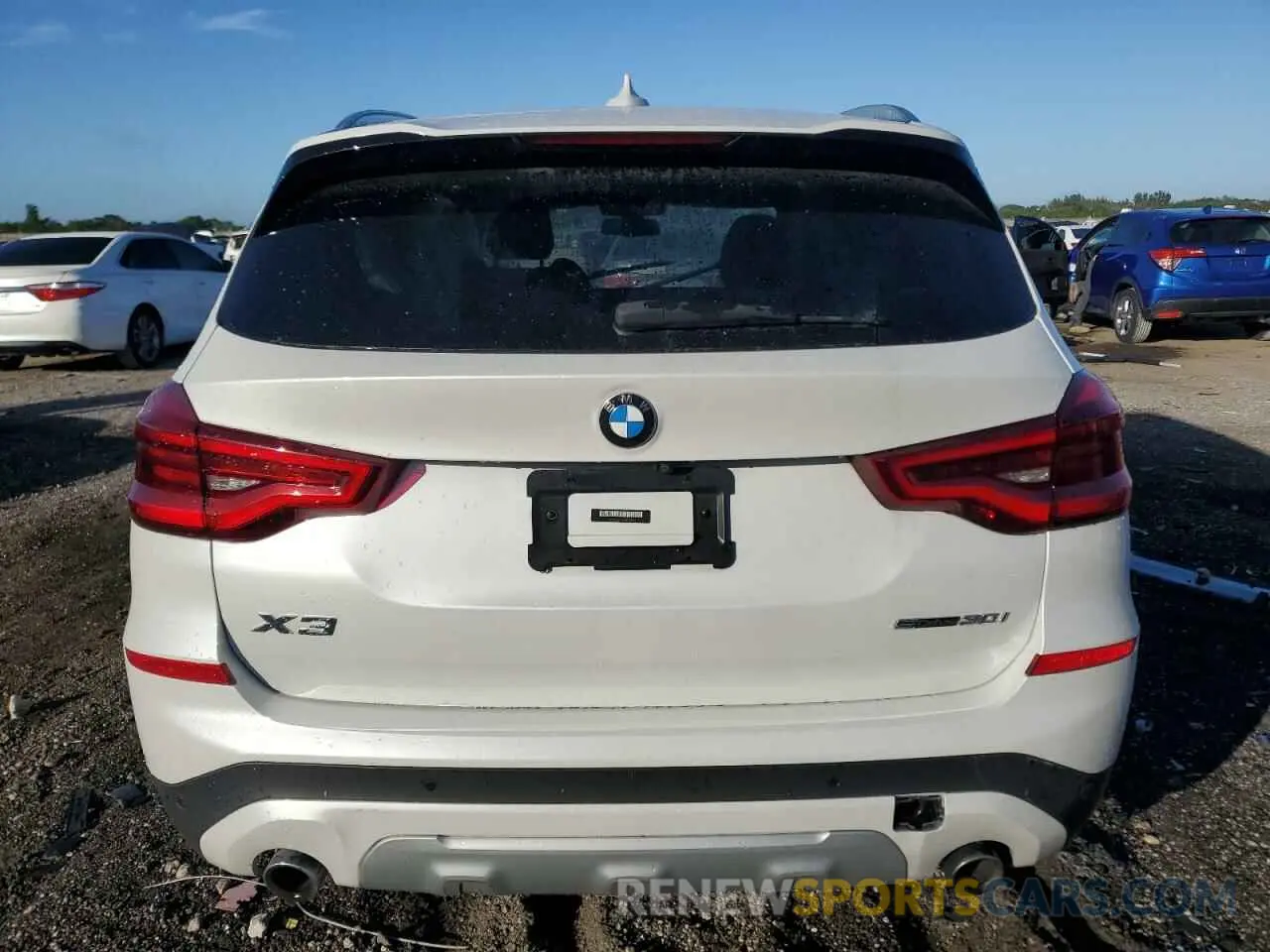 6 Photograph of a damaged car 5UXTY3C04L9C62138 BMW X3 2020