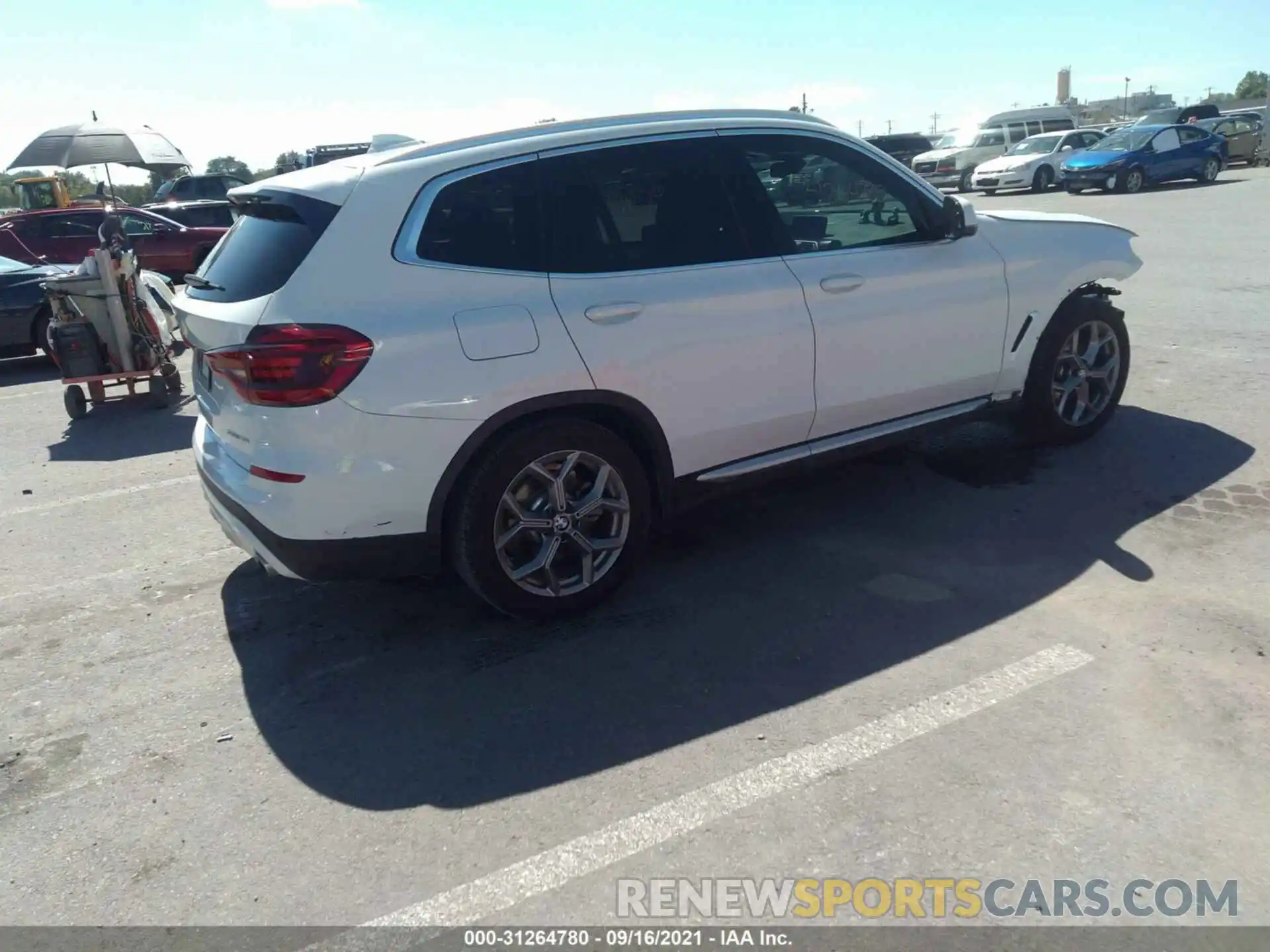 4 Photograph of a damaged car 5UXTY3C04LLU71265 BMW X3 2020