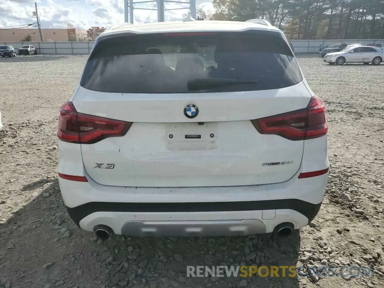 6 Photograph of a damaged car 5UXTY3C04LLU72724 BMW X3 2020