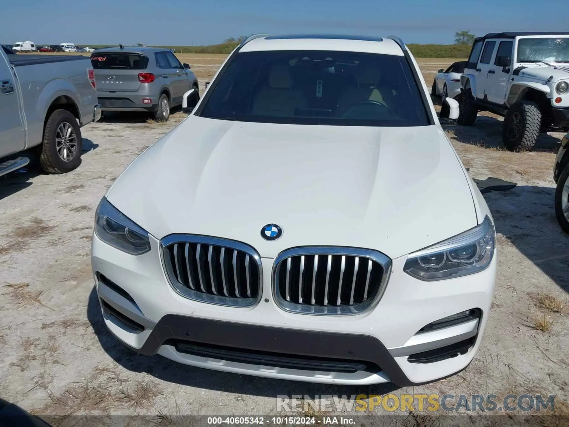 12 Photograph of a damaged car 5UXTY3C05L9C87730 BMW X3 2020