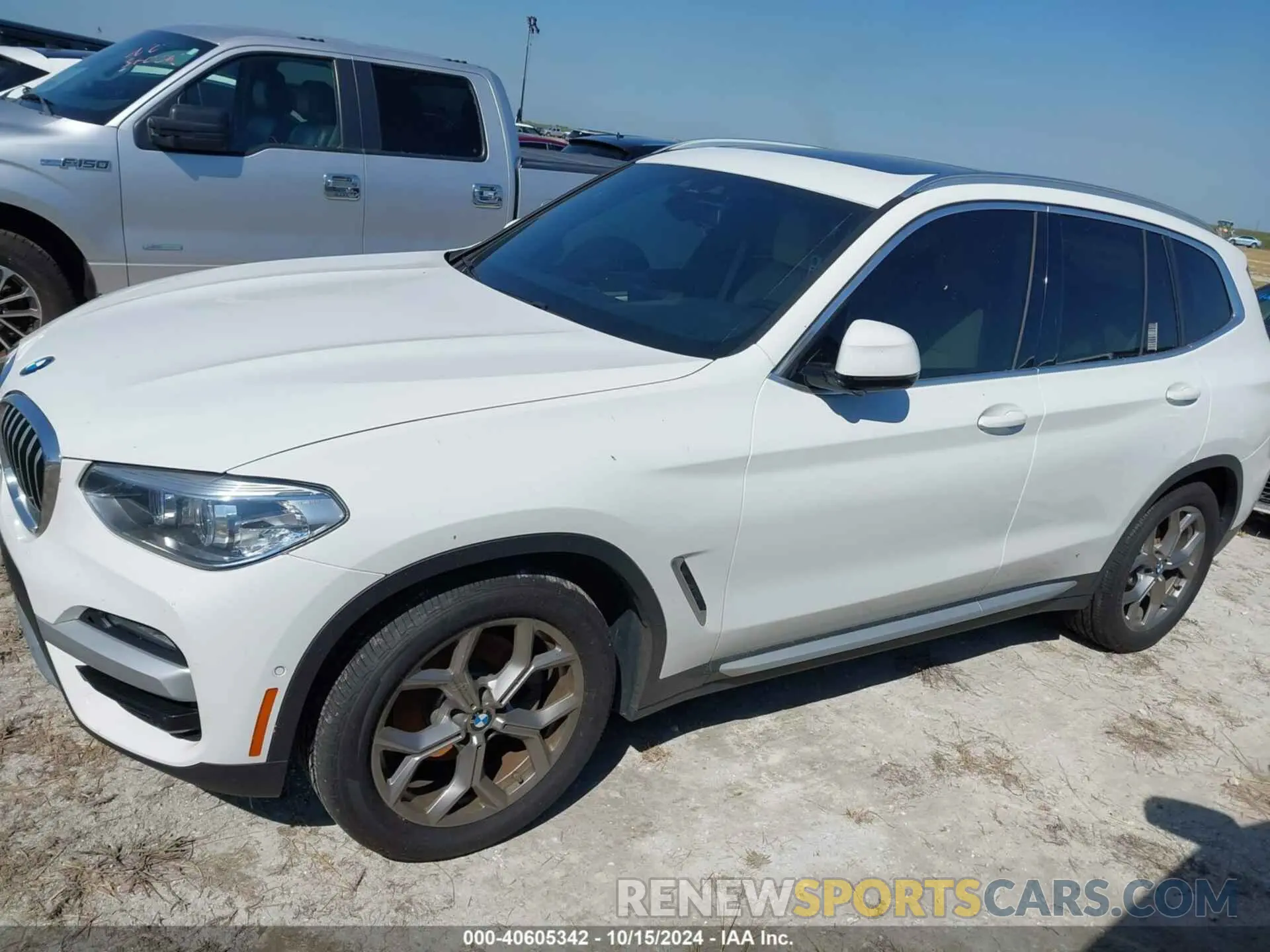 2 Photograph of a damaged car 5UXTY3C05L9C87730 BMW X3 2020
