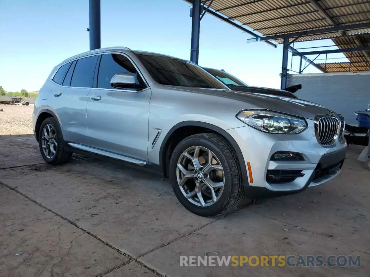 4 Photograph of a damaged car 5UXTY3C05LLU69928 BMW X3 2020