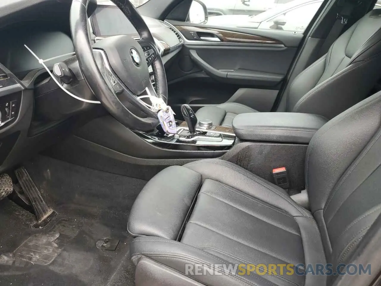 7 Photograph of a damaged car 5UXTY3C06LLU72630 BMW X3 2020