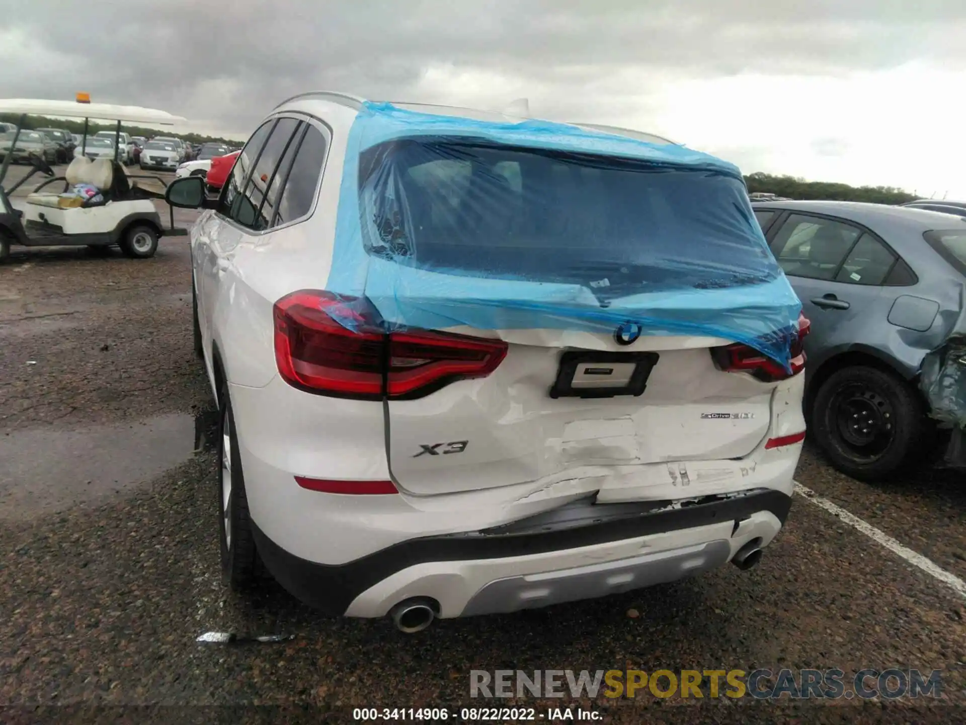 6 Photograph of a damaged car 5UXTY3C07L9B03744 BMW X3 2020