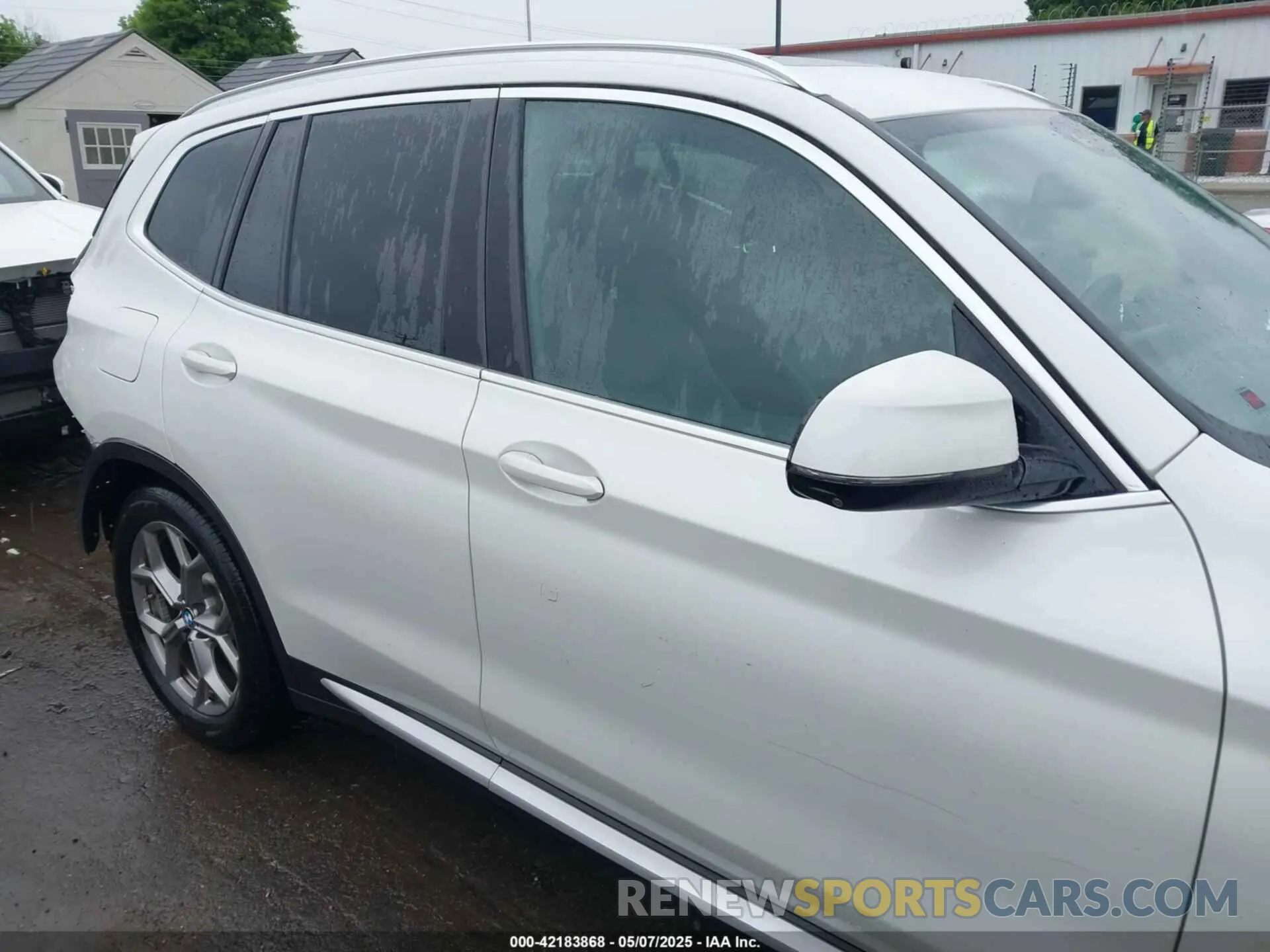 13 Photograph of a damaged car 5UXTY3C07L9B58551 BMW X3 2020