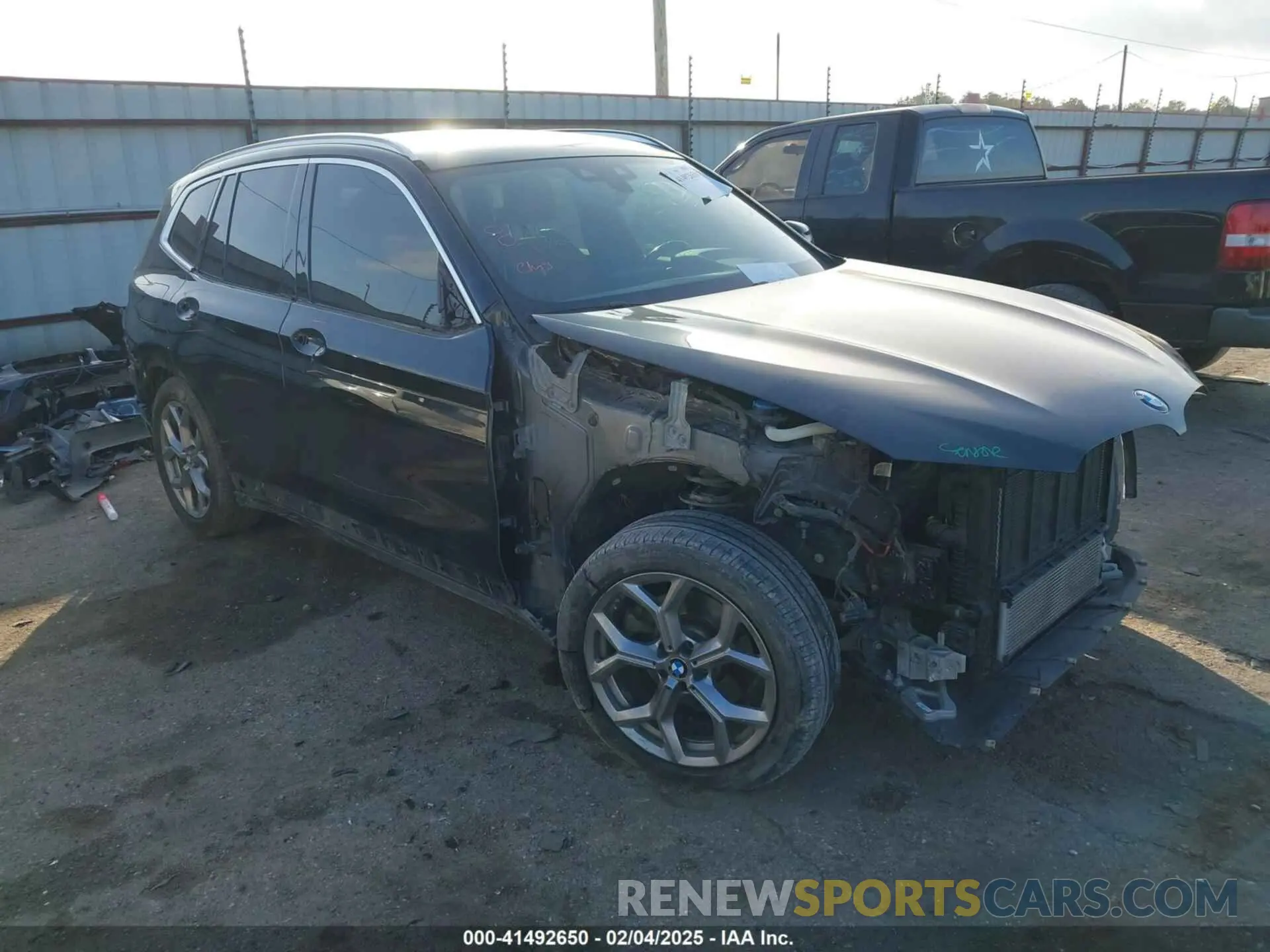 1 Photograph of a damaged car 5UXTY3C07LLU70420 BMW X3 2020