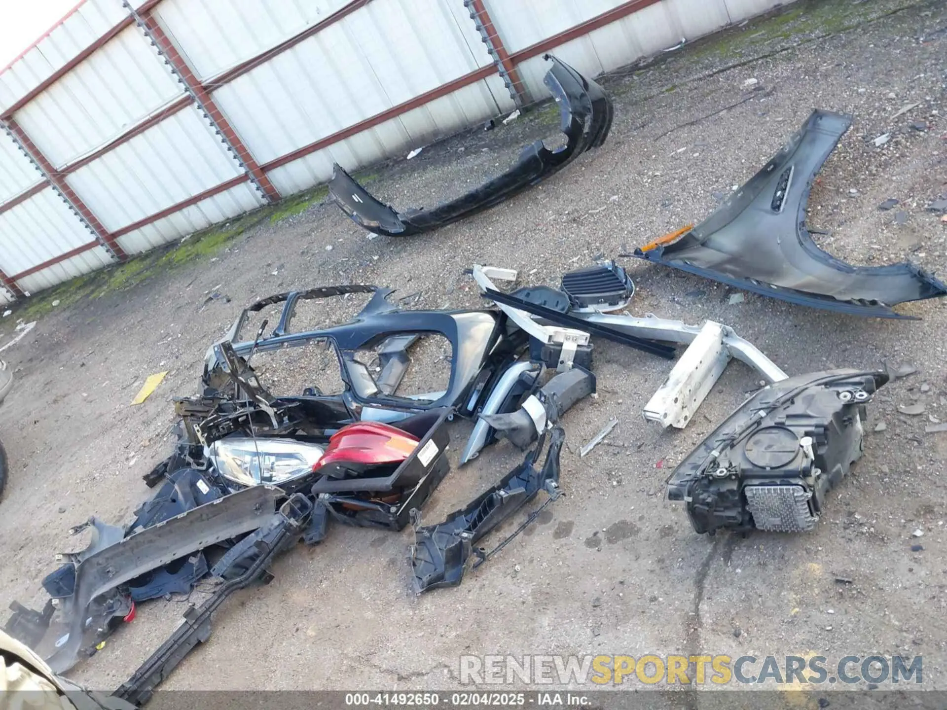 12 Photograph of a damaged car 5UXTY3C07LLU70420 BMW X3 2020