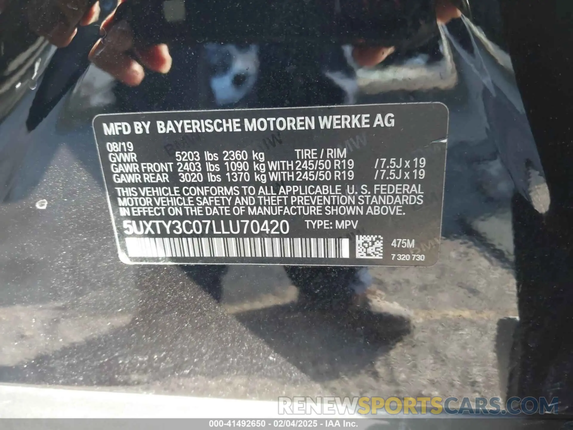 9 Photograph of a damaged car 5UXTY3C07LLU70420 BMW X3 2020